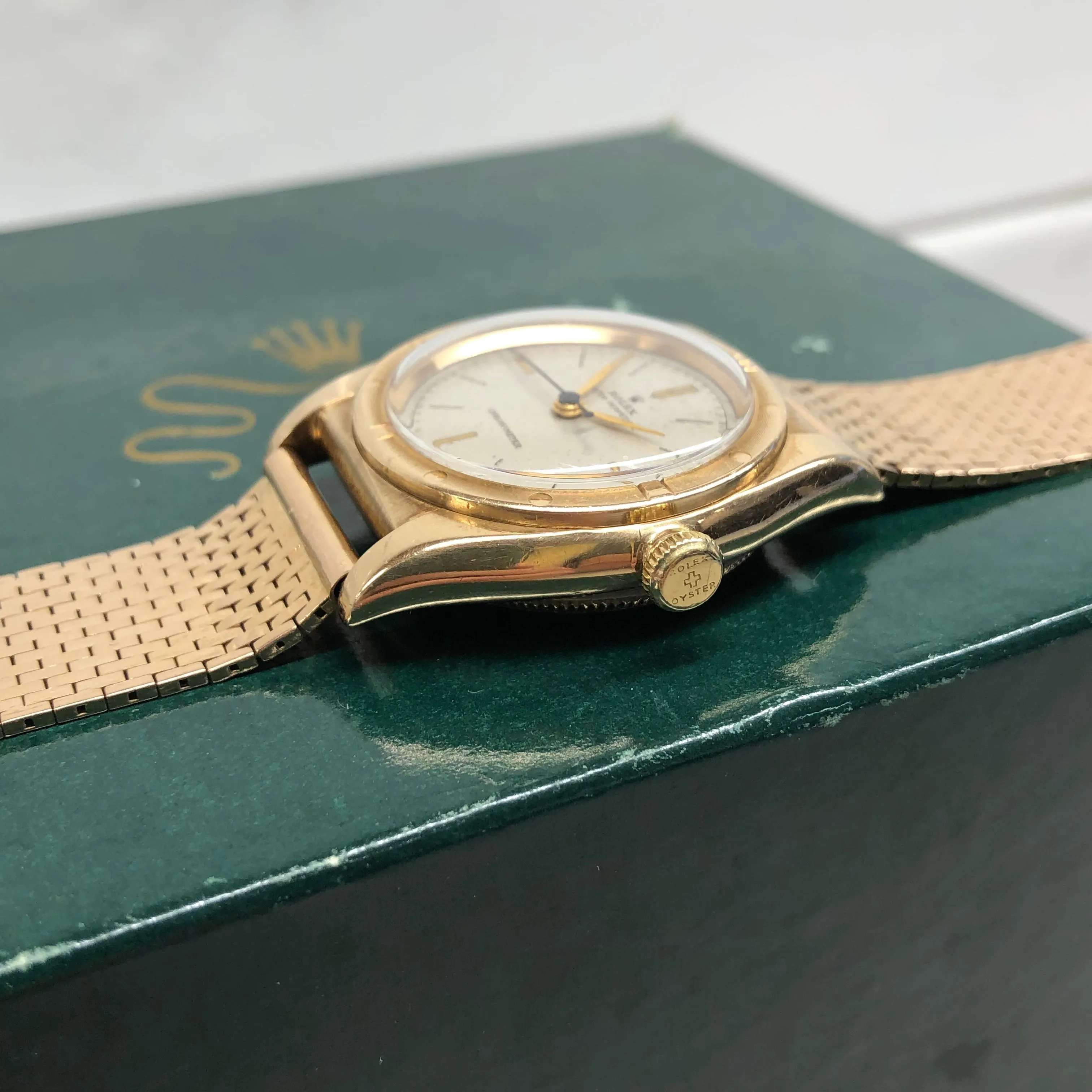 1946 Rolex Oyster Perpetual Bubbleback 3372 Chronometer 14K Yellow Gold Automatic Wristwatch
