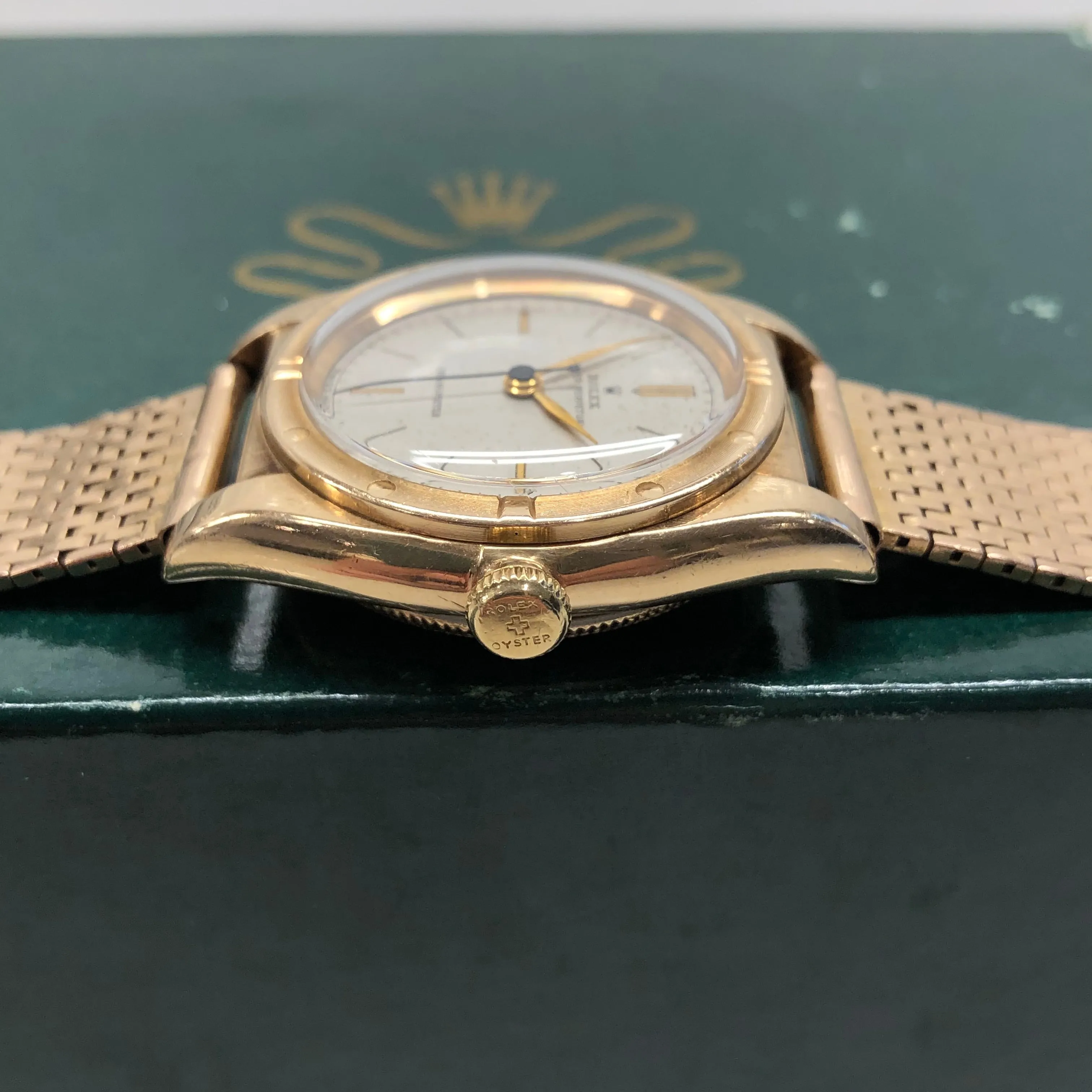 1946 Rolex Oyster Perpetual Bubbleback 3372 Chronometer 14K Yellow Gold Automatic Wristwatch