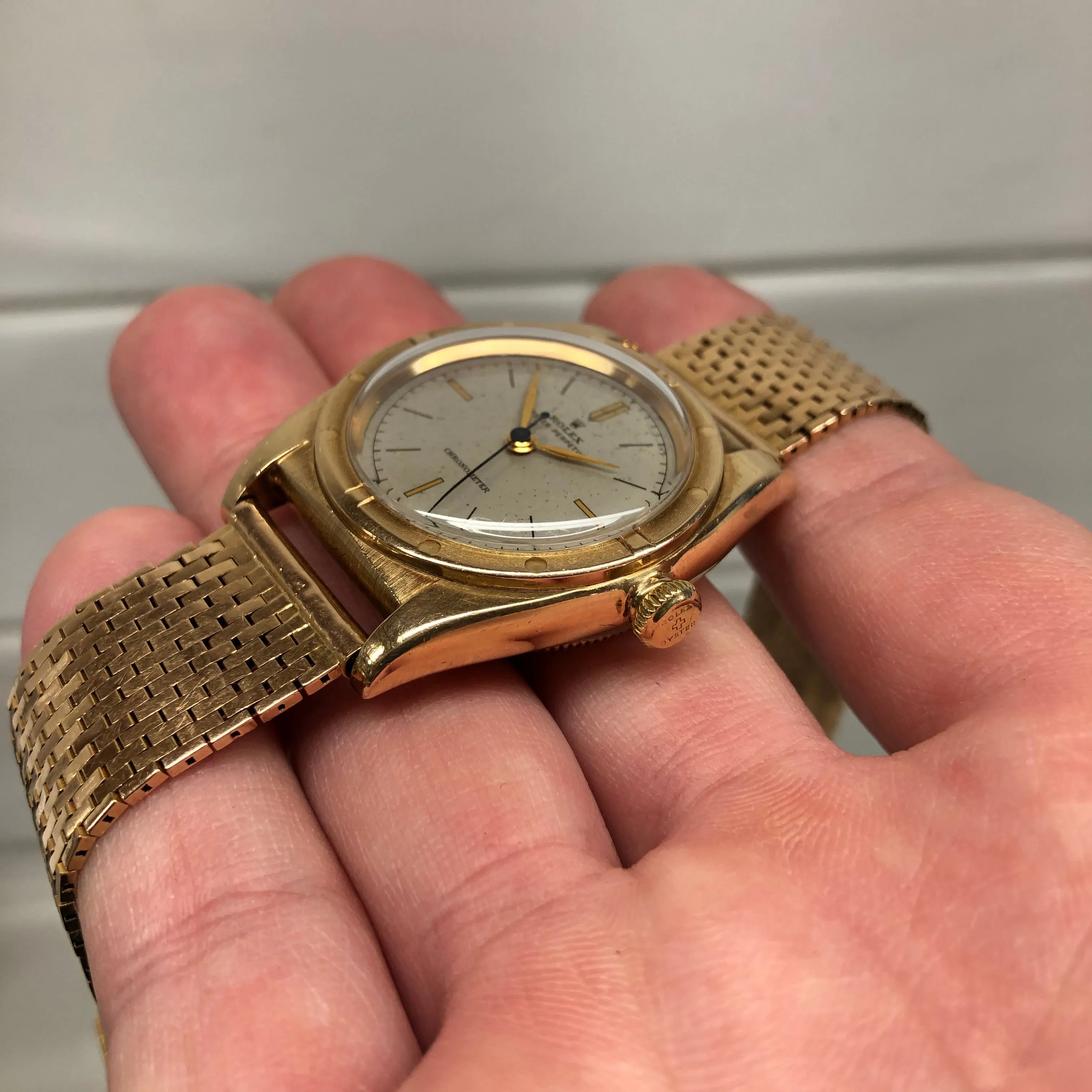 1946 Rolex Oyster Perpetual Bubbleback 3372 Chronometer 14K Yellow Gold Automatic Wristwatch