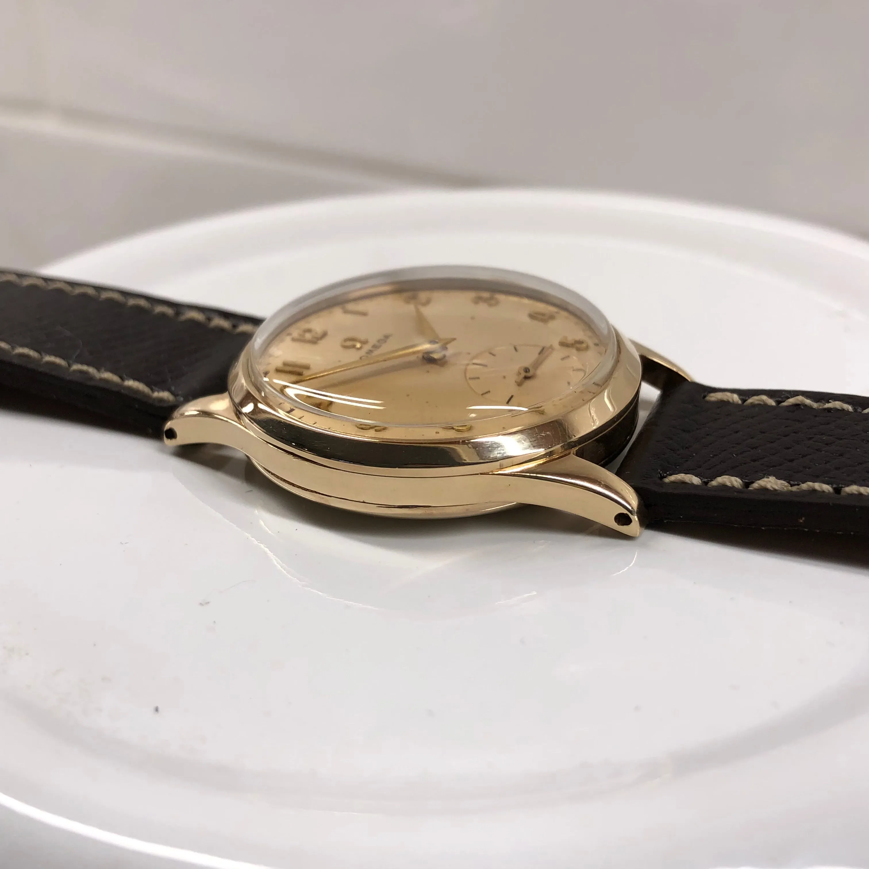 1954 Vintage Omega 9k Gold 13322 Arabic Dial Wristwatch with Original Box and Receipt
