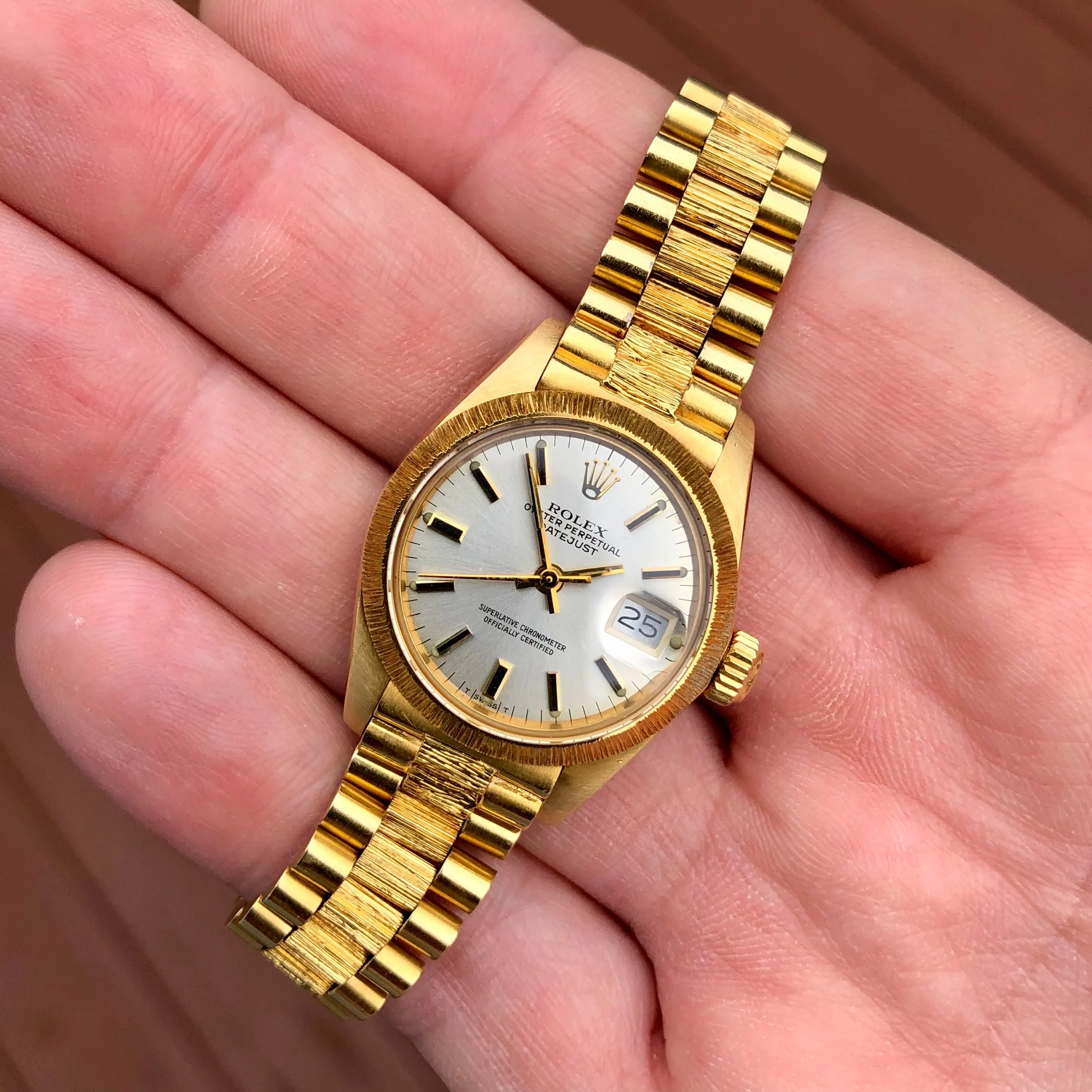 1979 Vintage Rolex Ladies Datejust 6927 President Bark 18K Yellow Gold 26mm Wristwatch