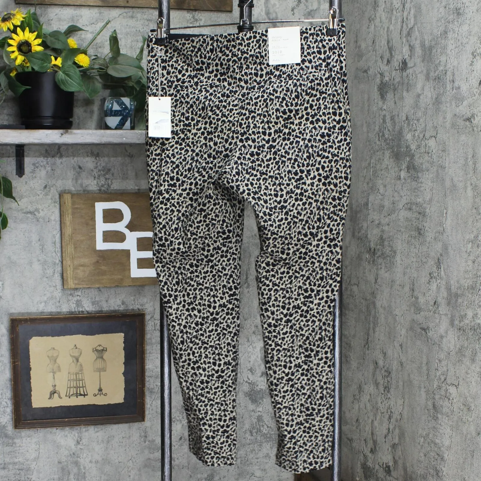 A New Day Women's Animal Print High-Rise Skinny Ankle Length Pants 78619060