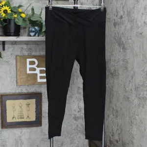 A New Day Women's Crossover V-Waistband Leggings 84115309 Black XL