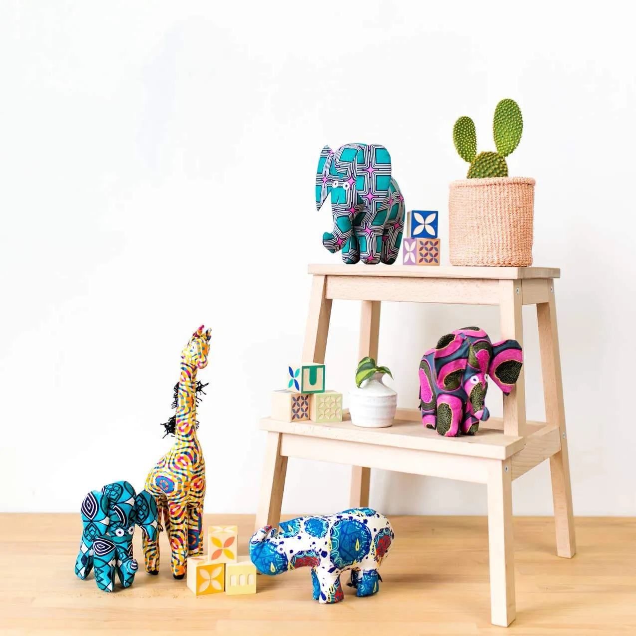 Akija™ Stuffed Kitenge Safari Animals