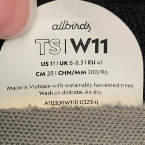 Allbirds Tree Skippers in Natural Black Women's Sz 11
