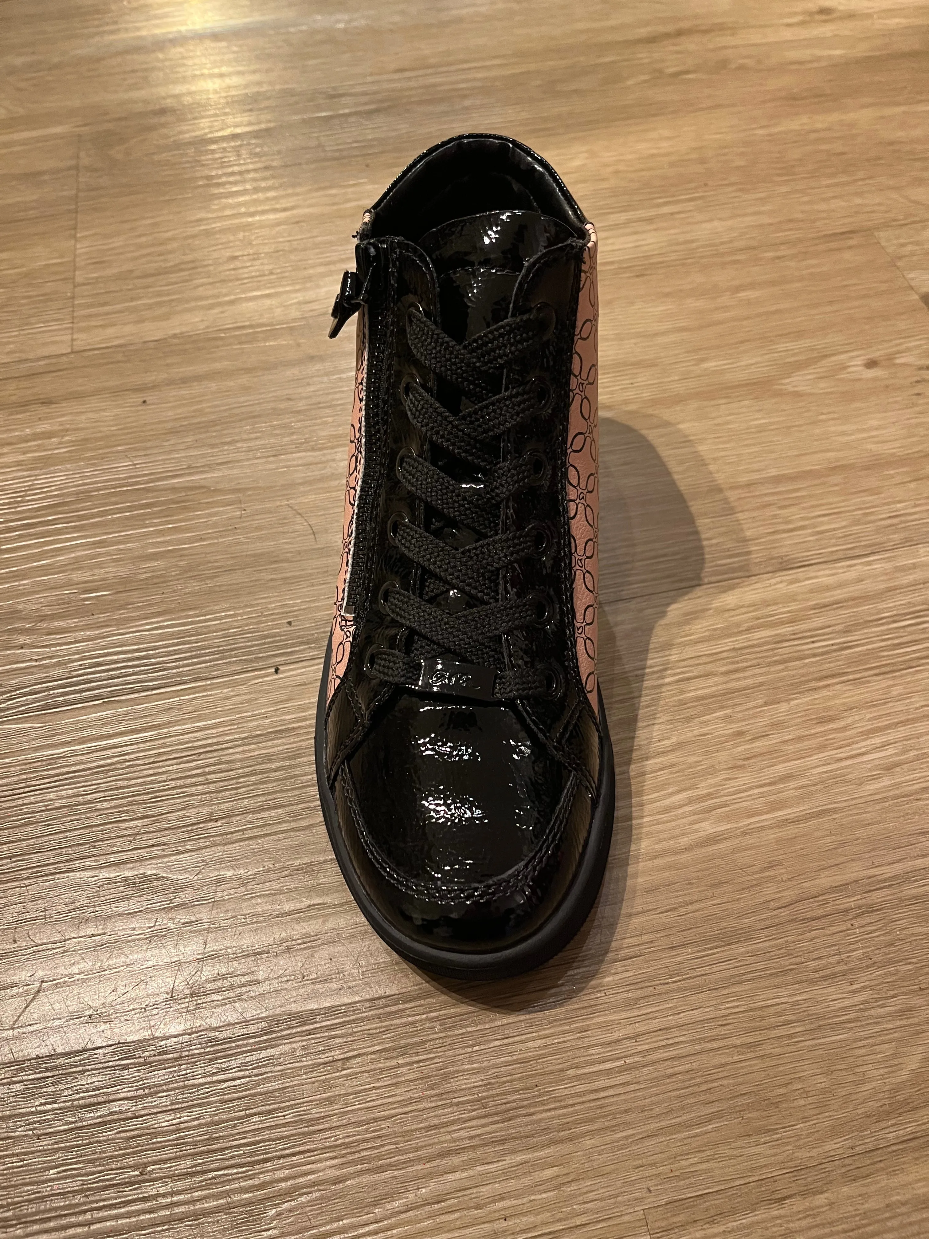 ARA REI BEIGE GEOMETRIC LEATHER SNEAKER