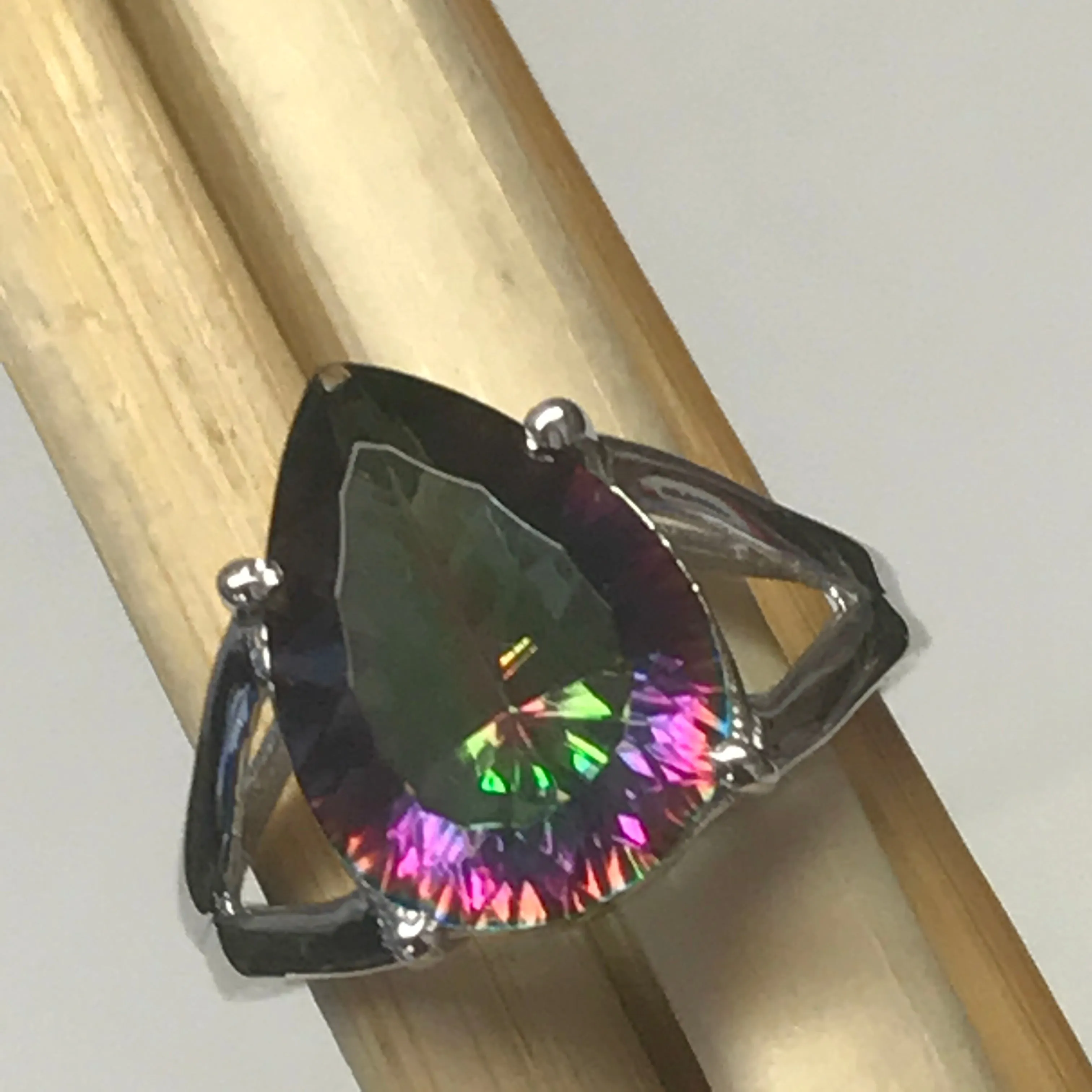 Beautiful 2.5ct Mystic Topaz 925 Solid Sterling Silver Ring Size 5, 6, 7, 8, 9