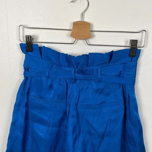 Bebe foiled paper bag shorts women's size 6 front pocket cuff hem detached belt