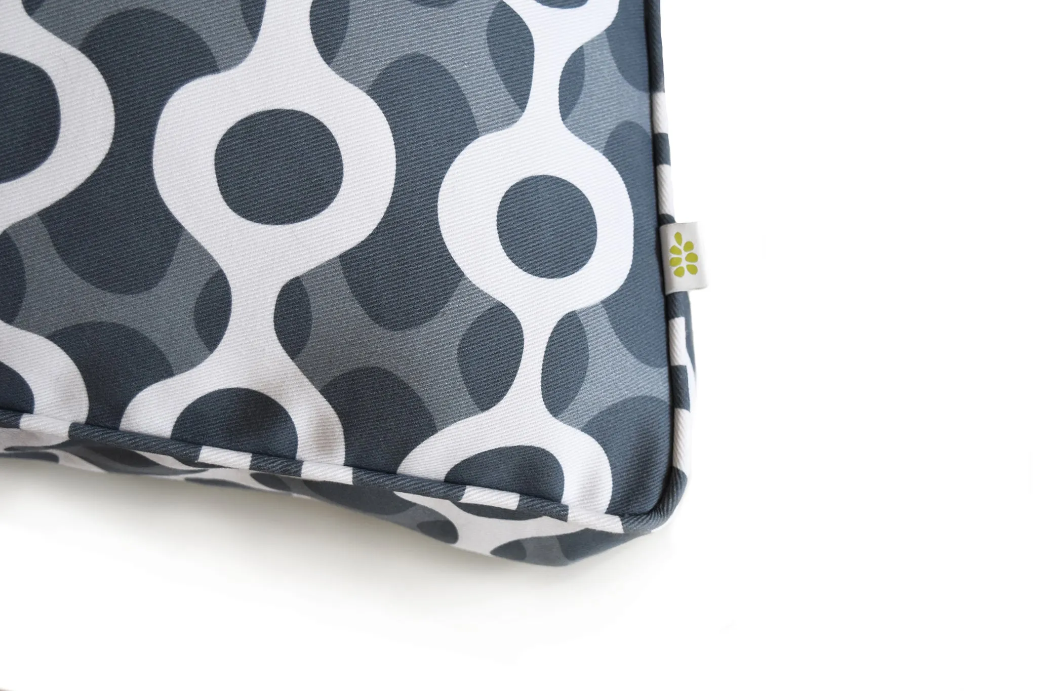 Biggs Cotton Twill Dog Bed (3 Sizes) – Charcoal