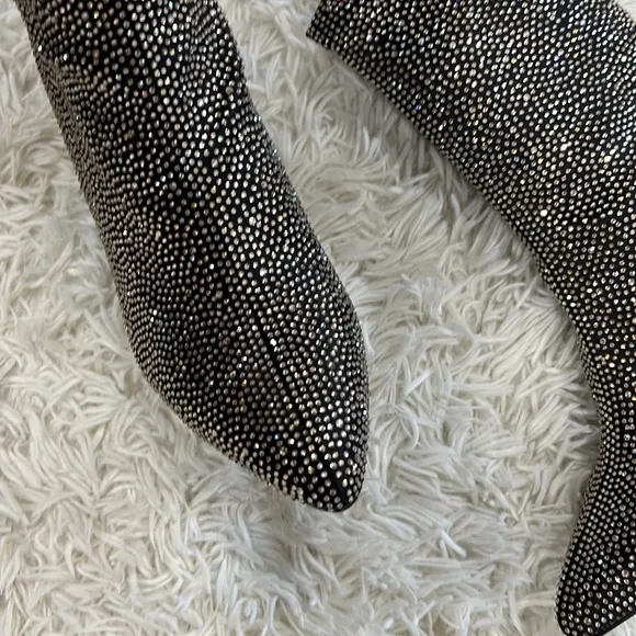 BILLINI BRITTANY BLACK SATIN-RHINESTONEnew no box