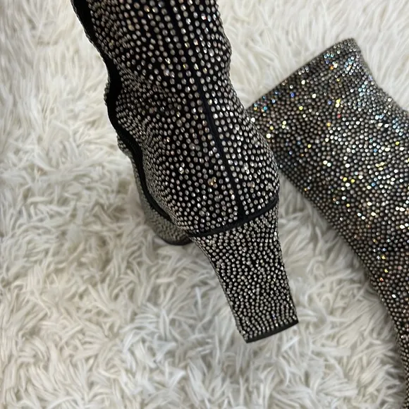 BILLINI BRITTANY BLACK SATIN-RHINESTONEnew no box