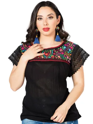 Blusa Artesanal Puebla de Encaje Bordada de Flores para Mujer