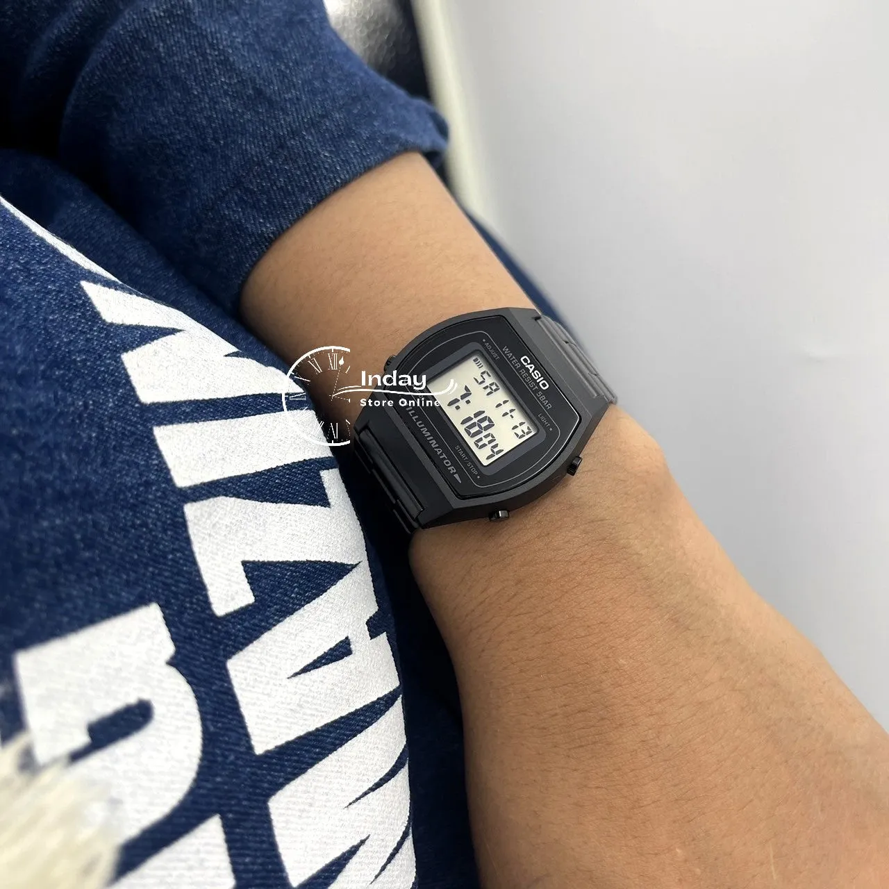 Casio Vintage Women's Watch B640WB-1A Black Plated Stainless Steel Self-adjustable Band