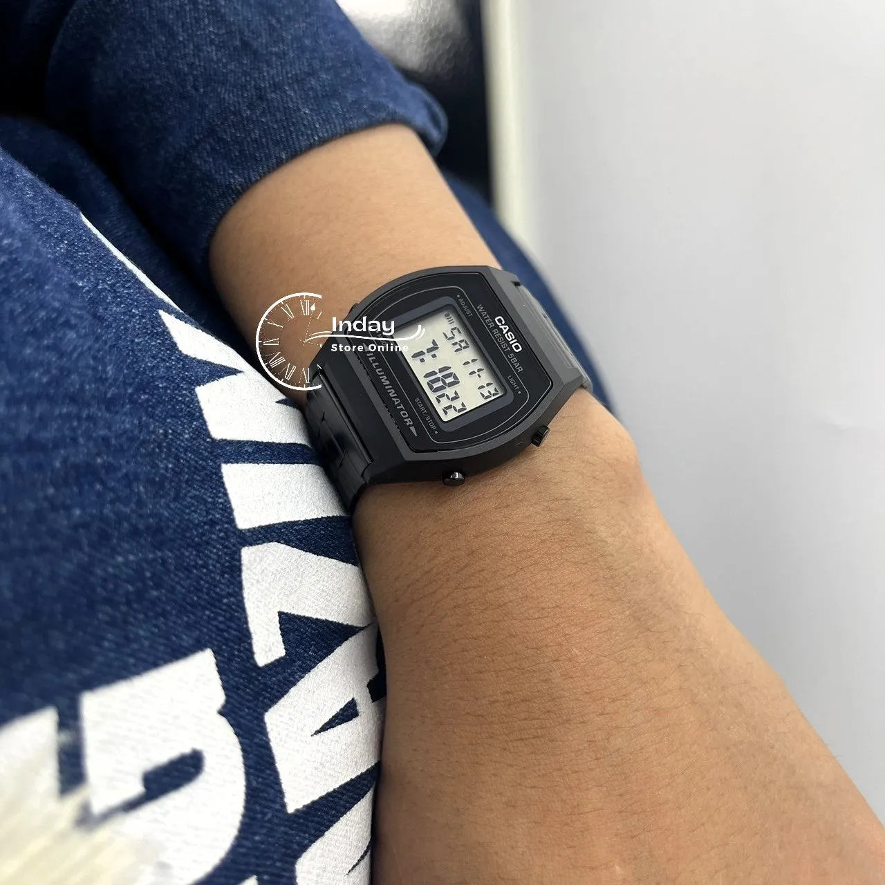 Casio Vintage Women's Watch B640WB-1A Black Plated Stainless Steel Self-adjustable Band