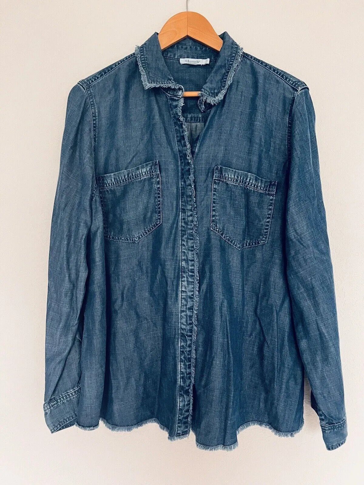 CHICO’S Womens Blue Denim Top Sz 14 Button-Up Long Sleeve Shirt Fringe Trim Boho
