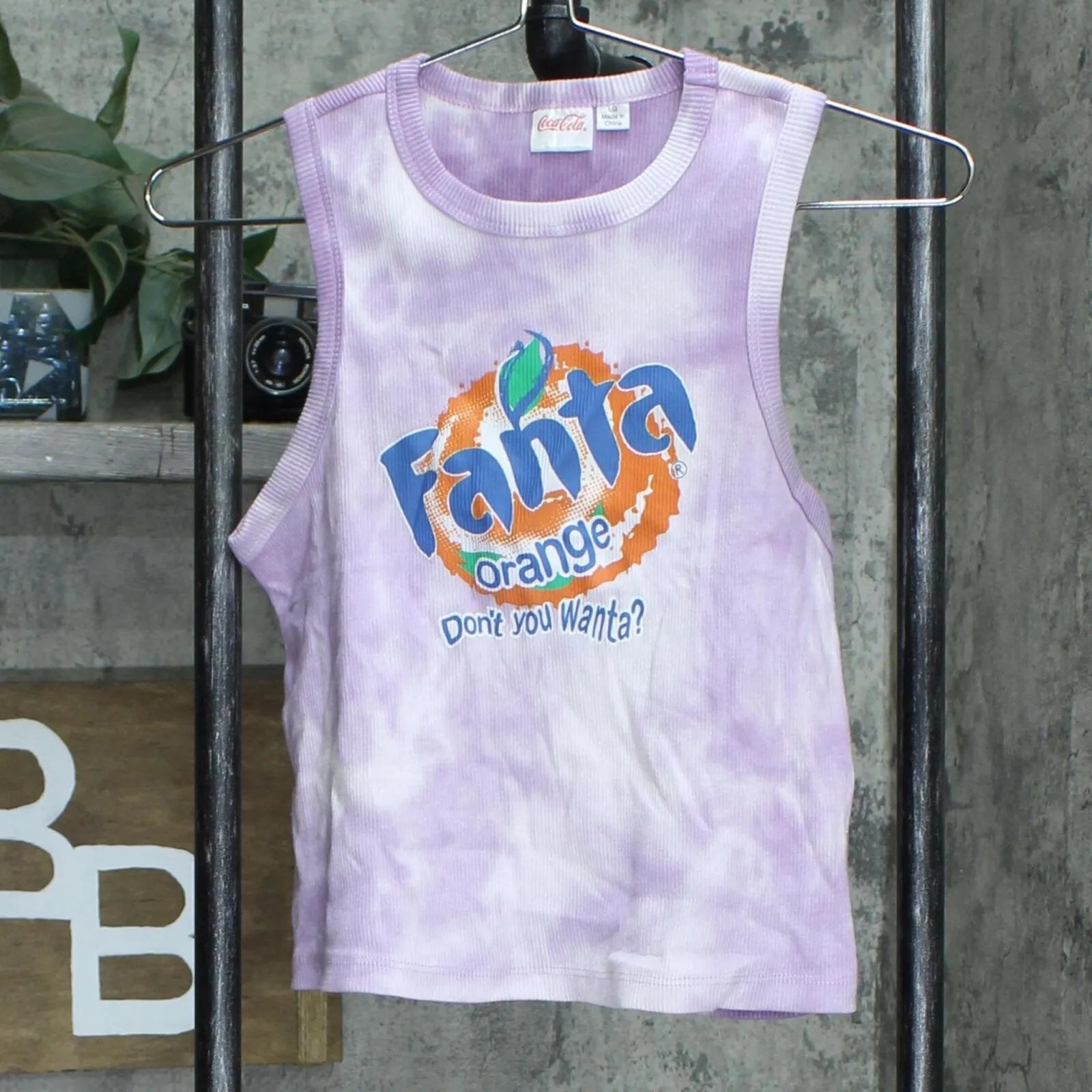 Coca-cola Women's Fanta Racerback Cropped Graphic Tank Top Purple L