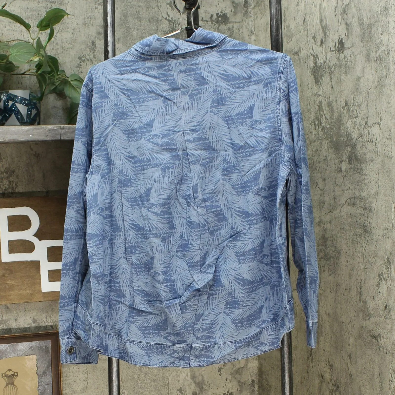 DG2 by Diane Gilman Women's Lightweight Chambray Jacket