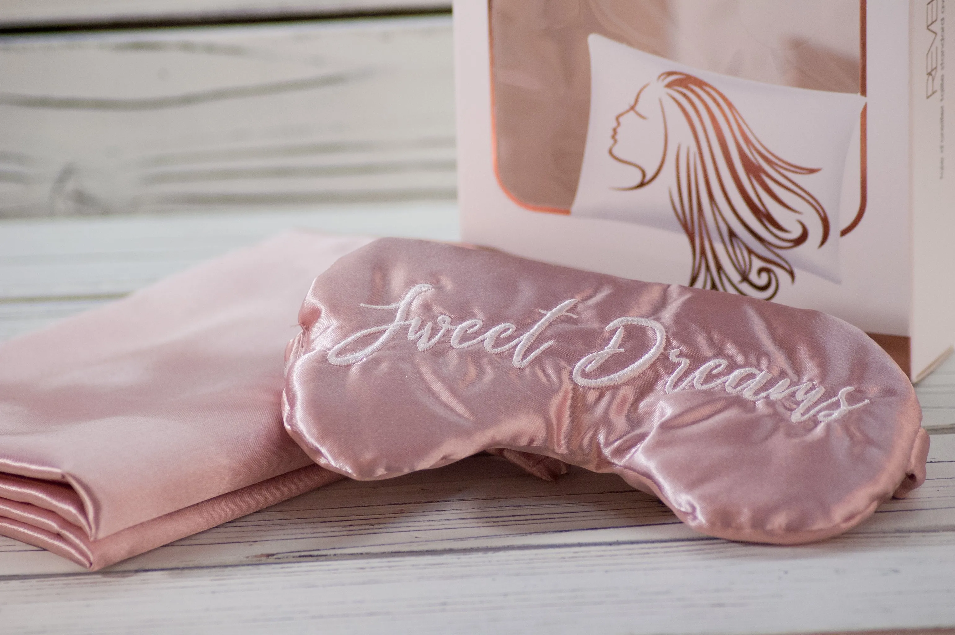 Eyemask & Pillowcase