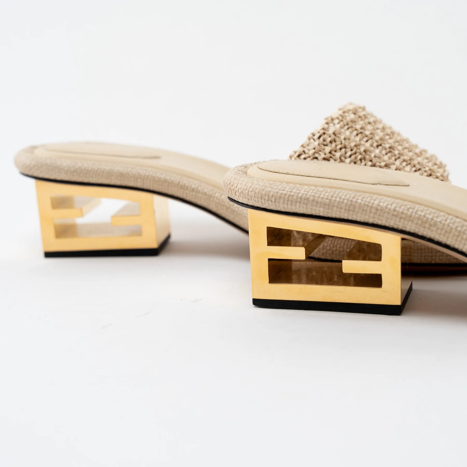 Fendi Beige Raffia Intreccio Baguette Slide Sandals Size 40