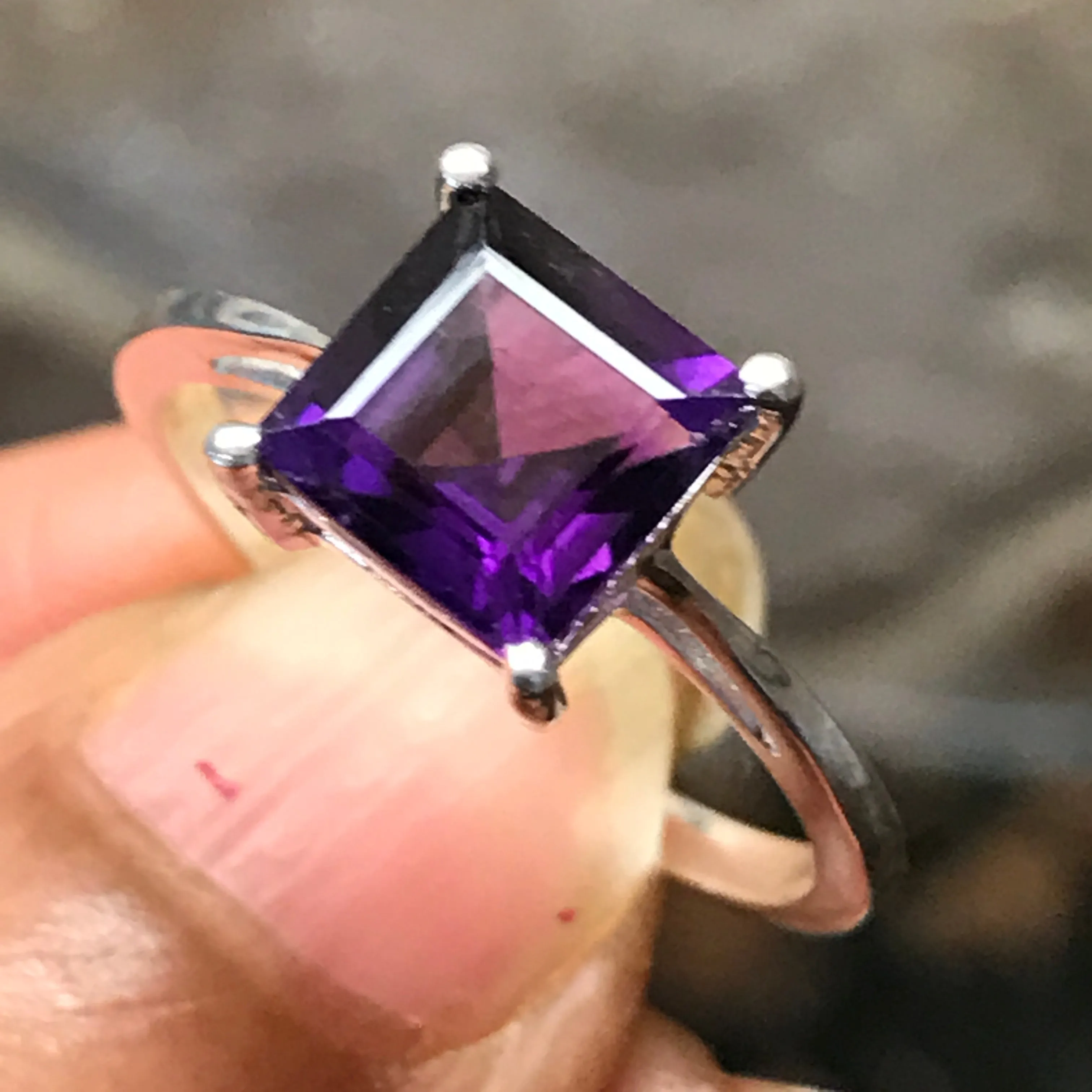 Genuine 1.5ct Purple Amethyst 925 Solid Sterling Silver Engagement Ring Size 6, 7, 8, 9