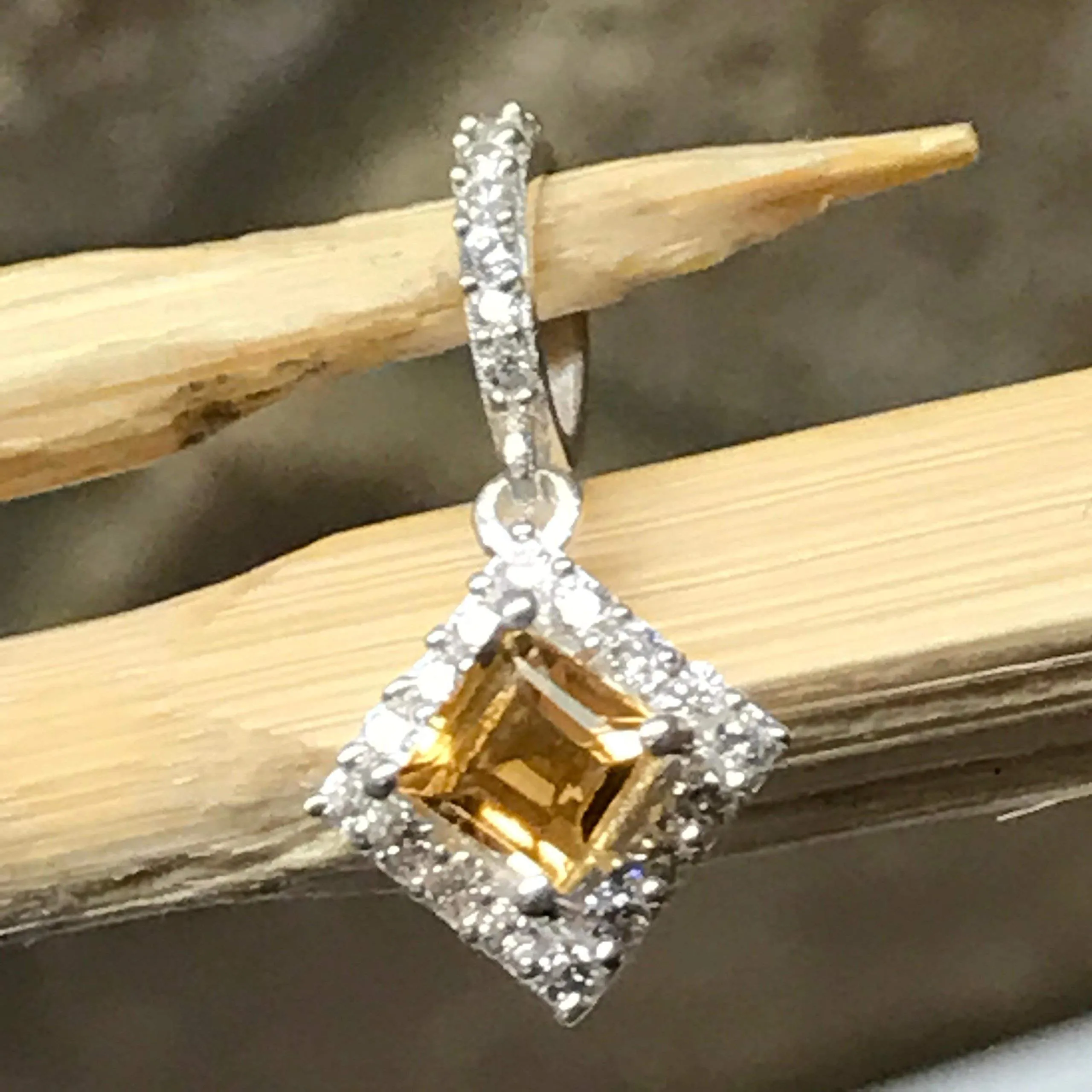 Genuine Golden Citrine 925 Solid Sterling Silver Pendant 20mm