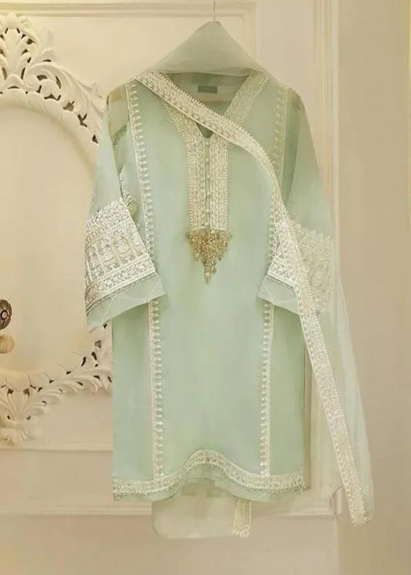Grace S802-Embroidered 3pc organza dress with Embroidered organza duppata.