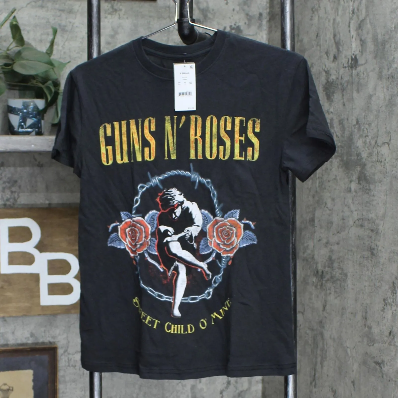 Guns N Roses Women's Guns n' Roses Short Sleeve Graphic T-Shirt