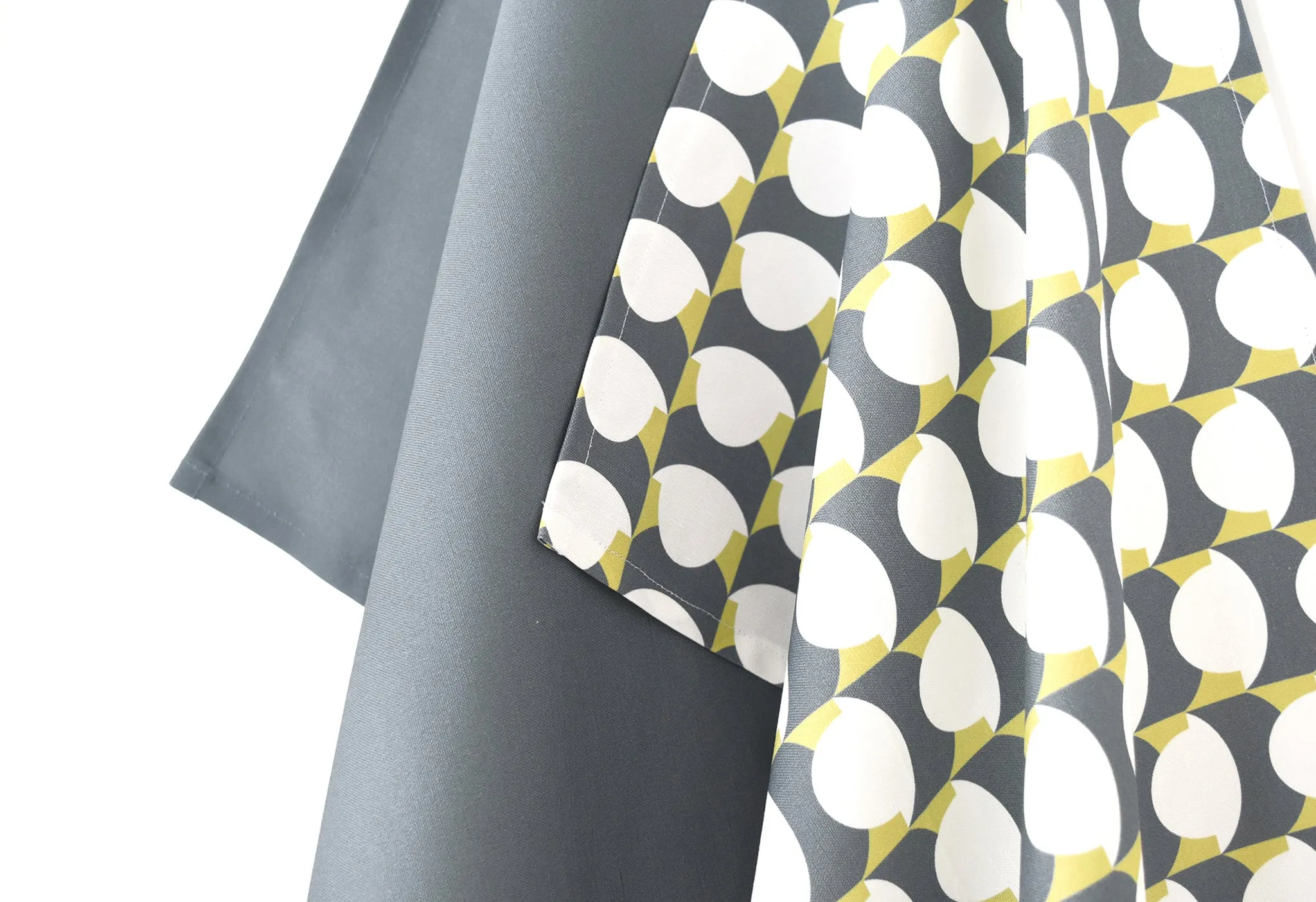 Hercule Linen Cotton Tea Towel (18.5x25) – Set of 2 (Patterned Moss & Solid Charcoal)
