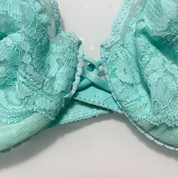 Inclinations Vintage Women's NWT Dead Stock Mint Green Lace Underwire Bra Sz 34B