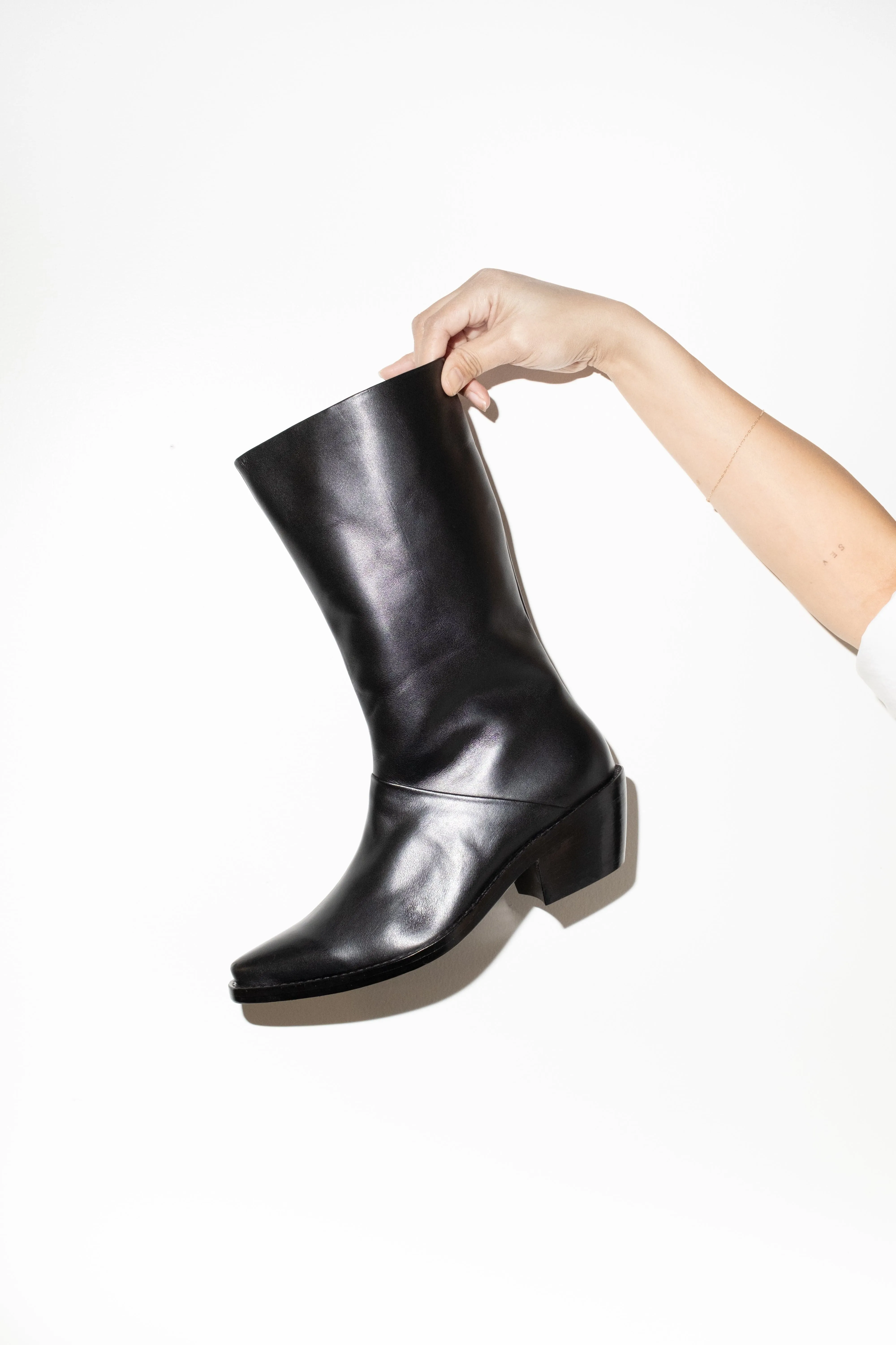 Jackie Boot in Black on Black