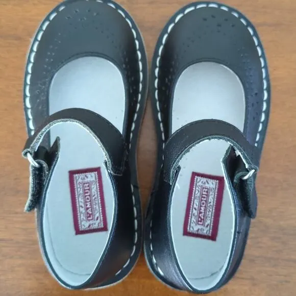 L'AMOUR Girls Classic Black Leather Mary Janes toddler little kids size 9 NEW