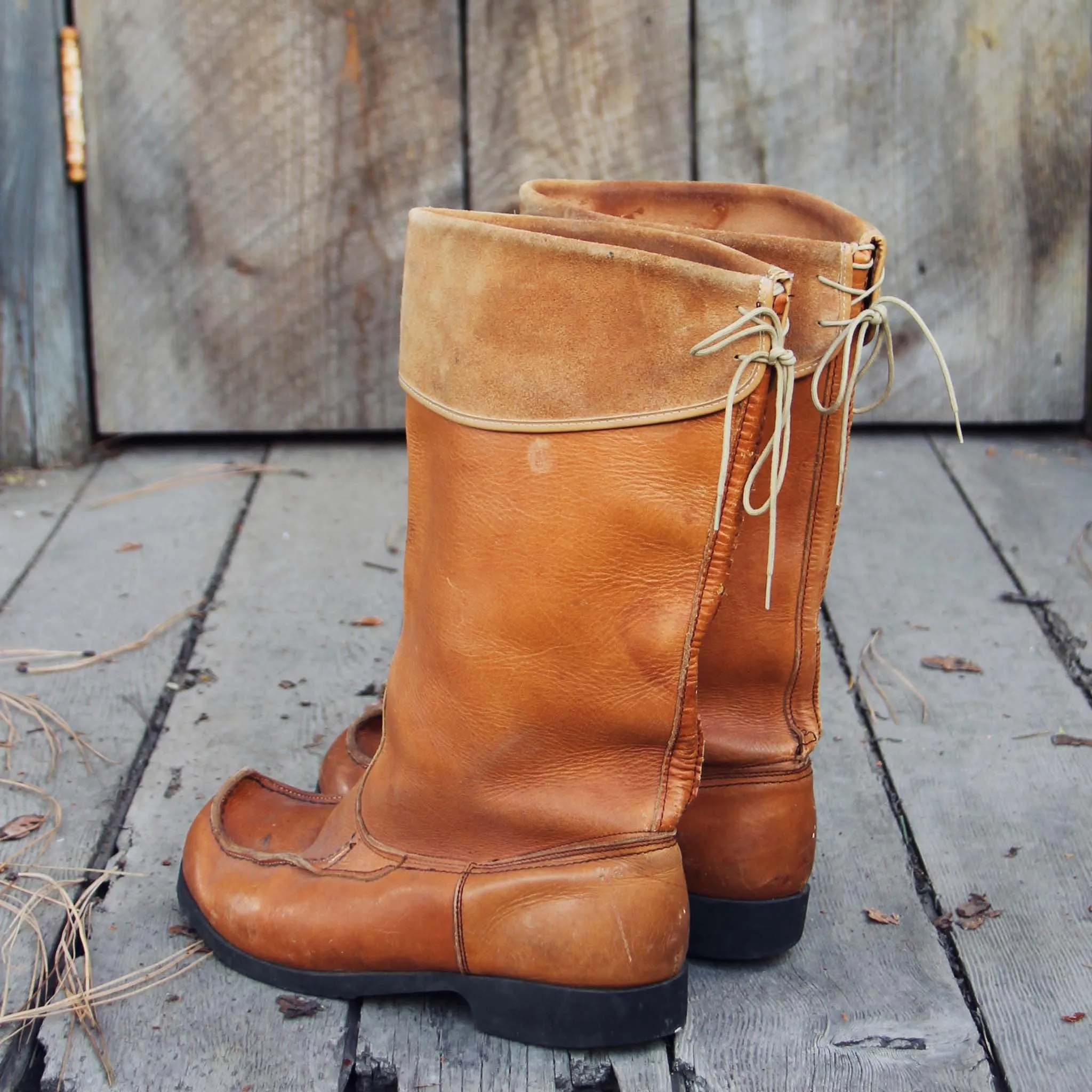 Larkspur Vintage Moccasin Boots