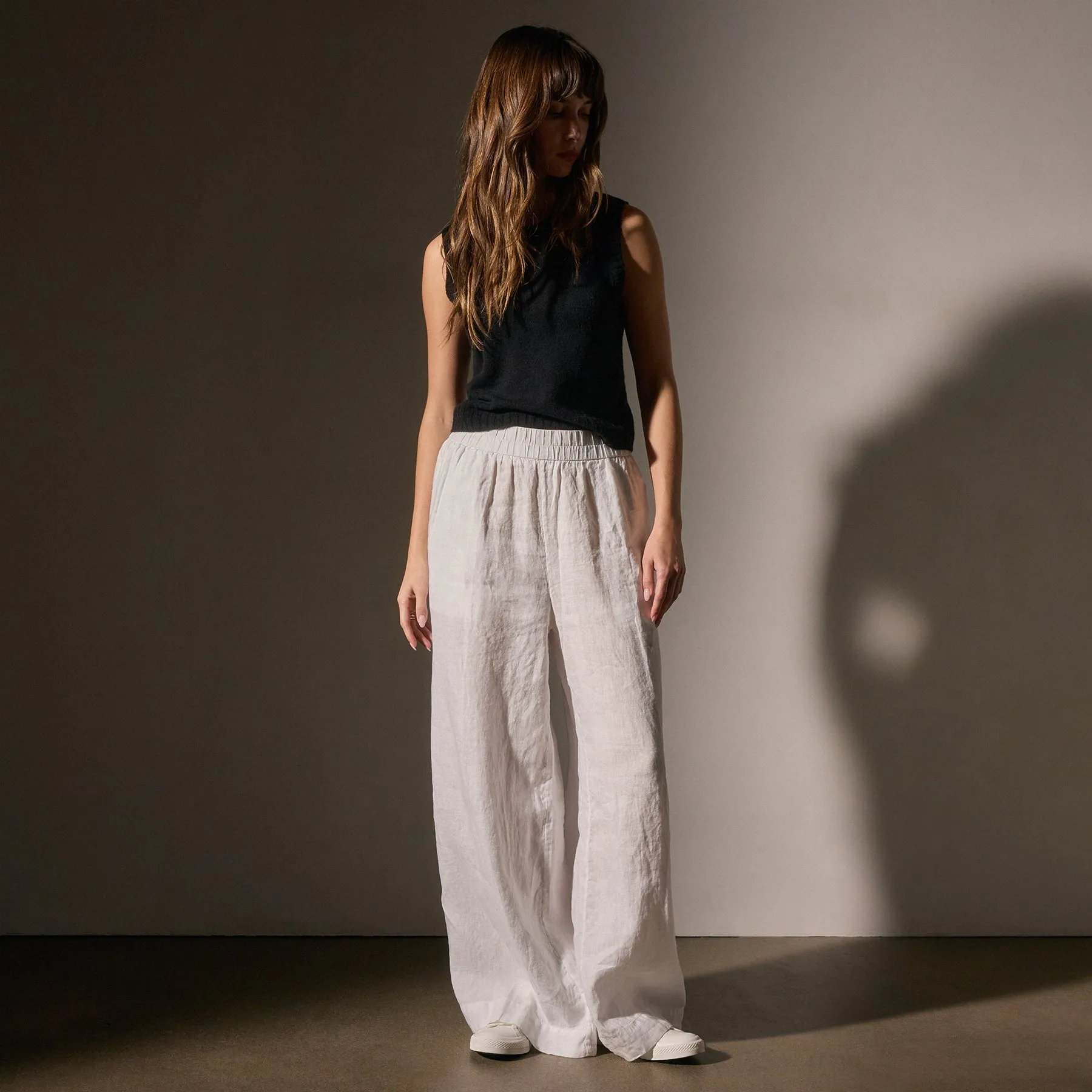 Lightweight Linen Wide Leg Pant - White