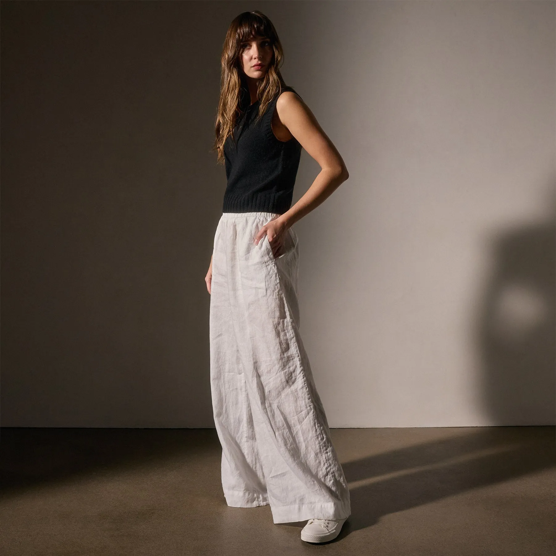 Lightweight Linen Wide Leg Pant - White