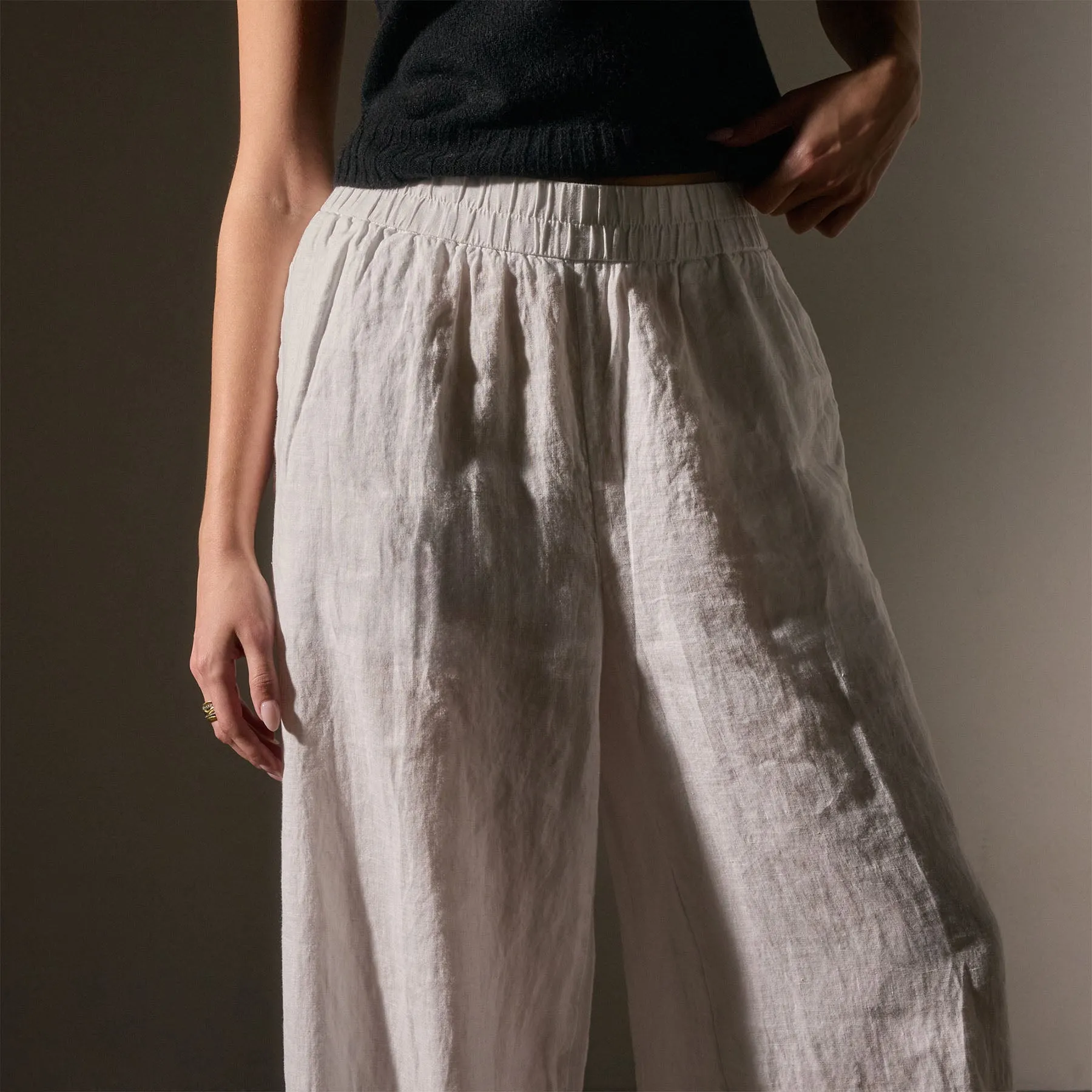 Lightweight Linen Wide Leg Pant - White