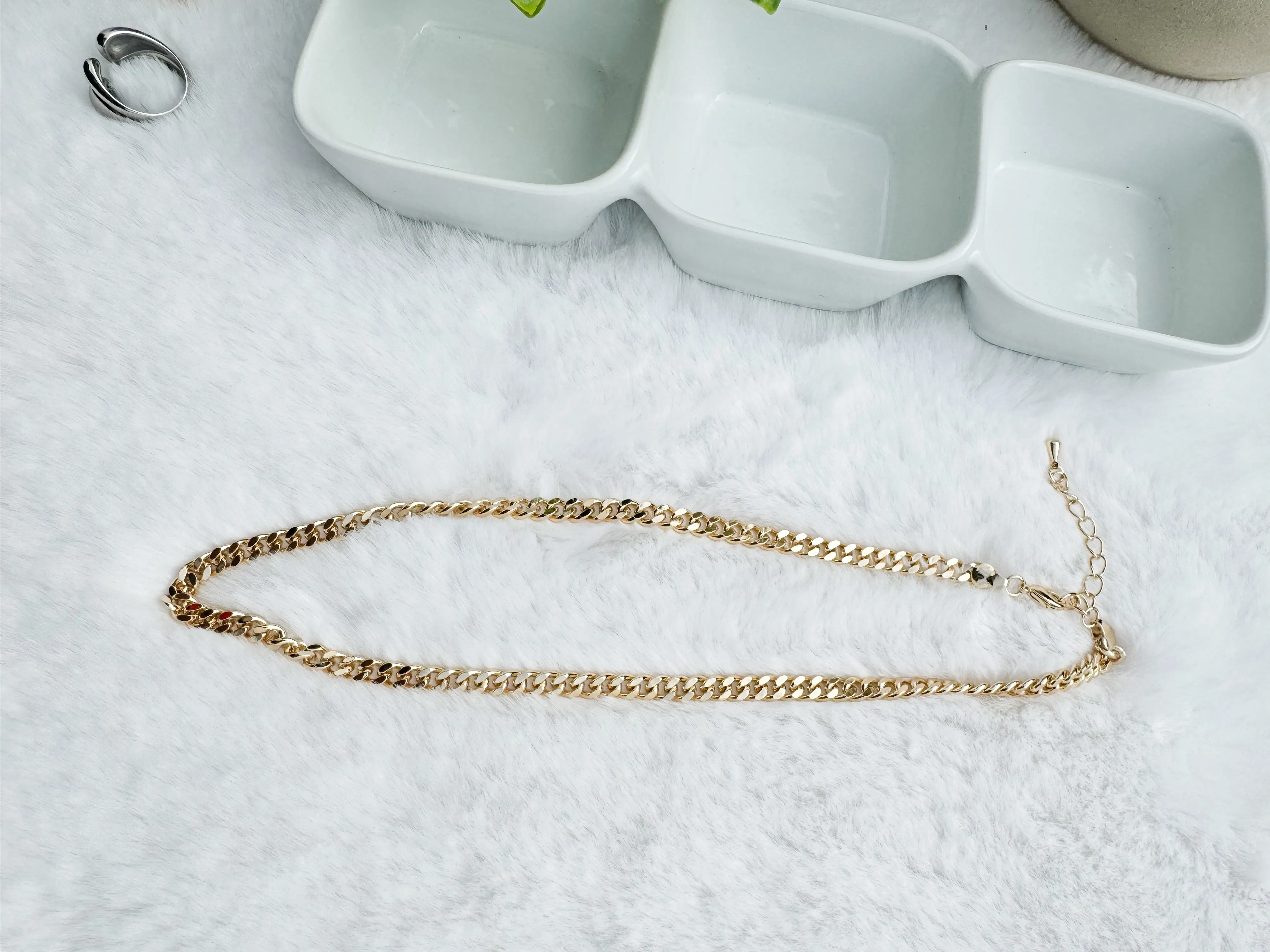 Mary necklace