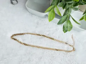 Mary necklace