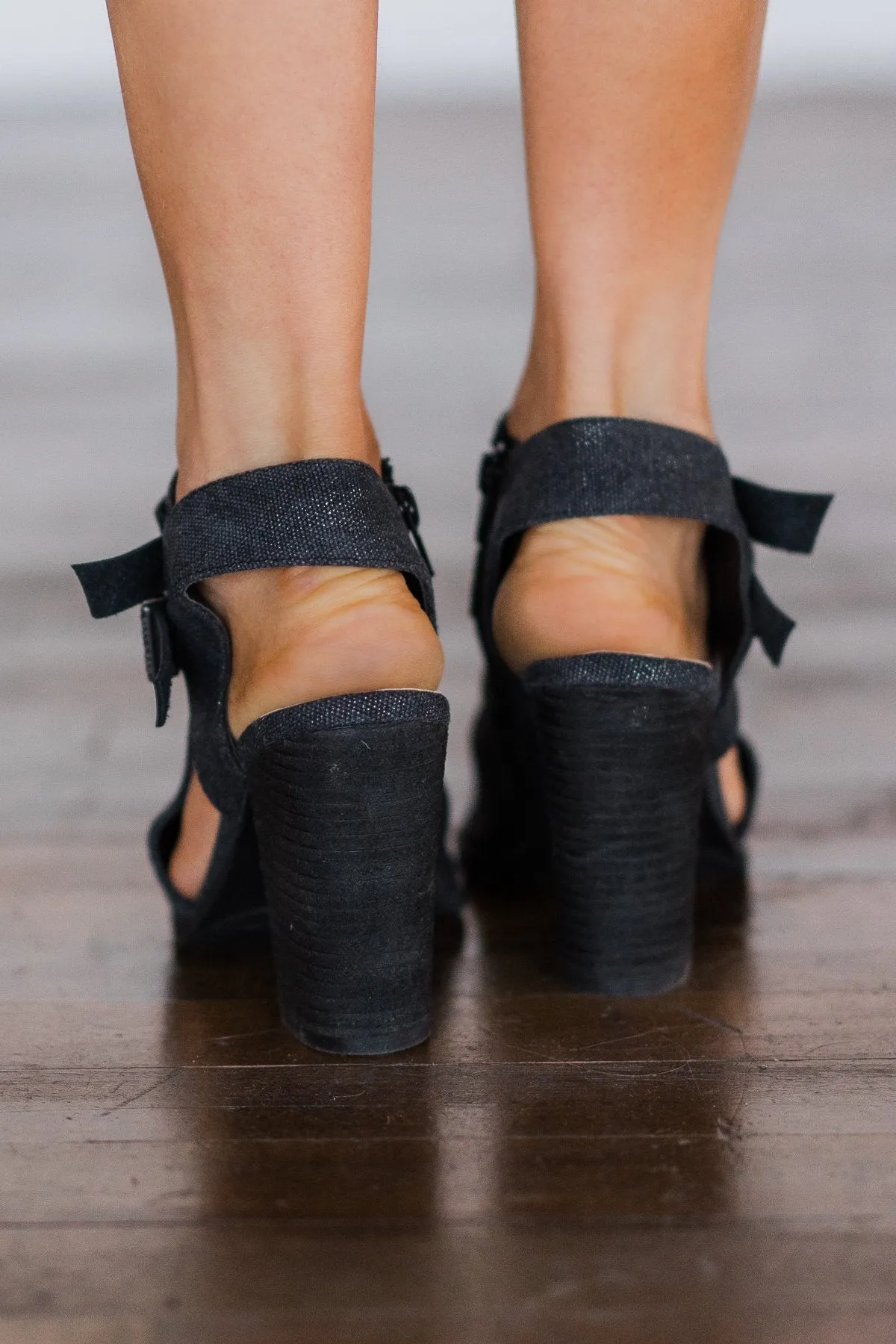 Meson Booties - Black