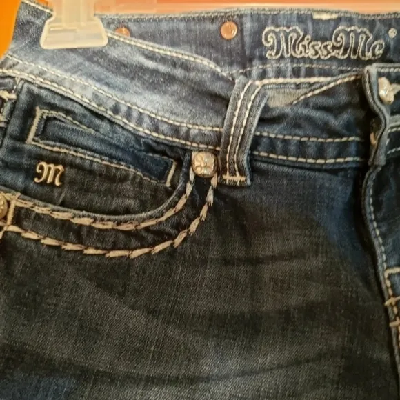 Miss Me Women's  Jeans Size 26-Boot BLING   # The Buckle # Miss Me