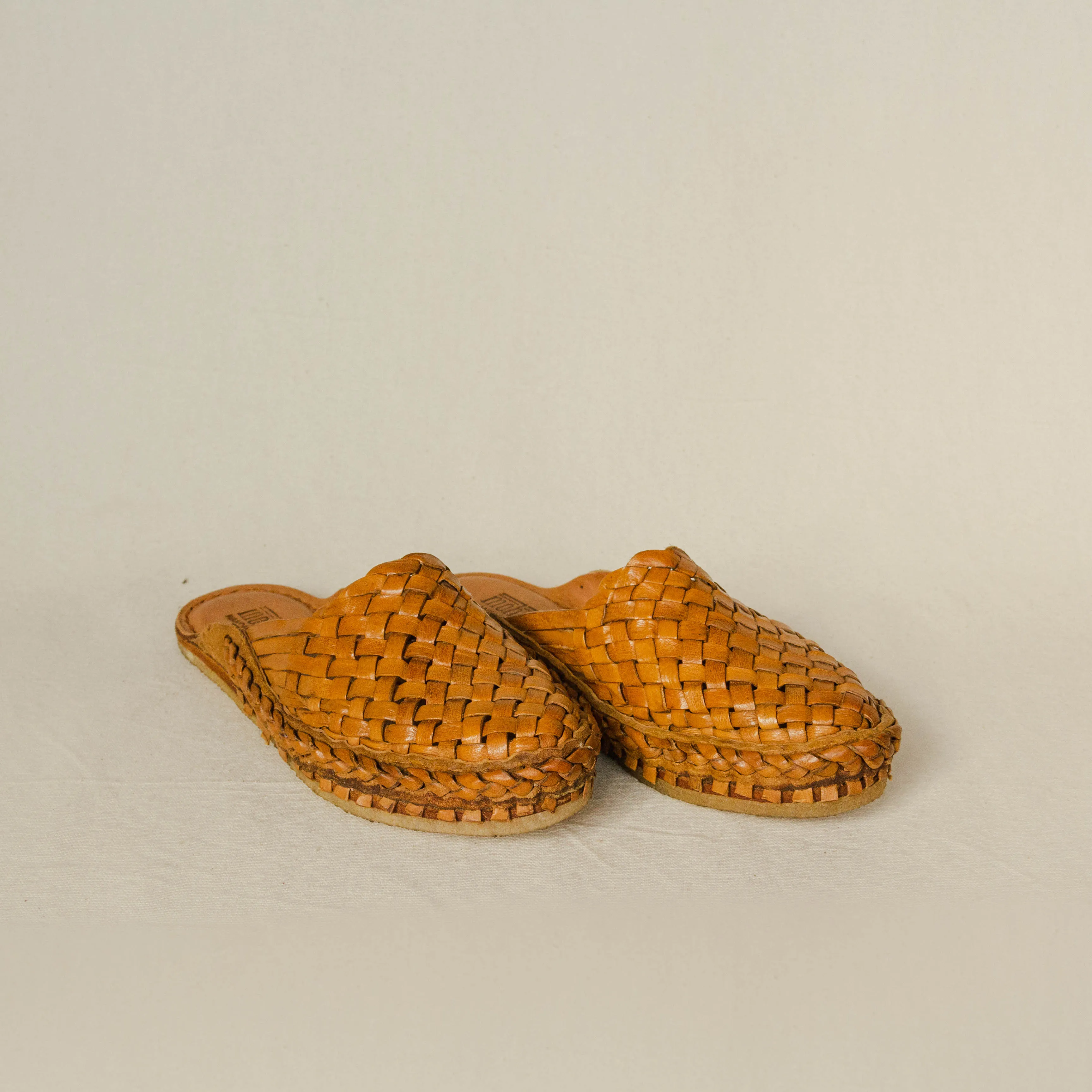 Mohinders Women's Woven Slides in Honey