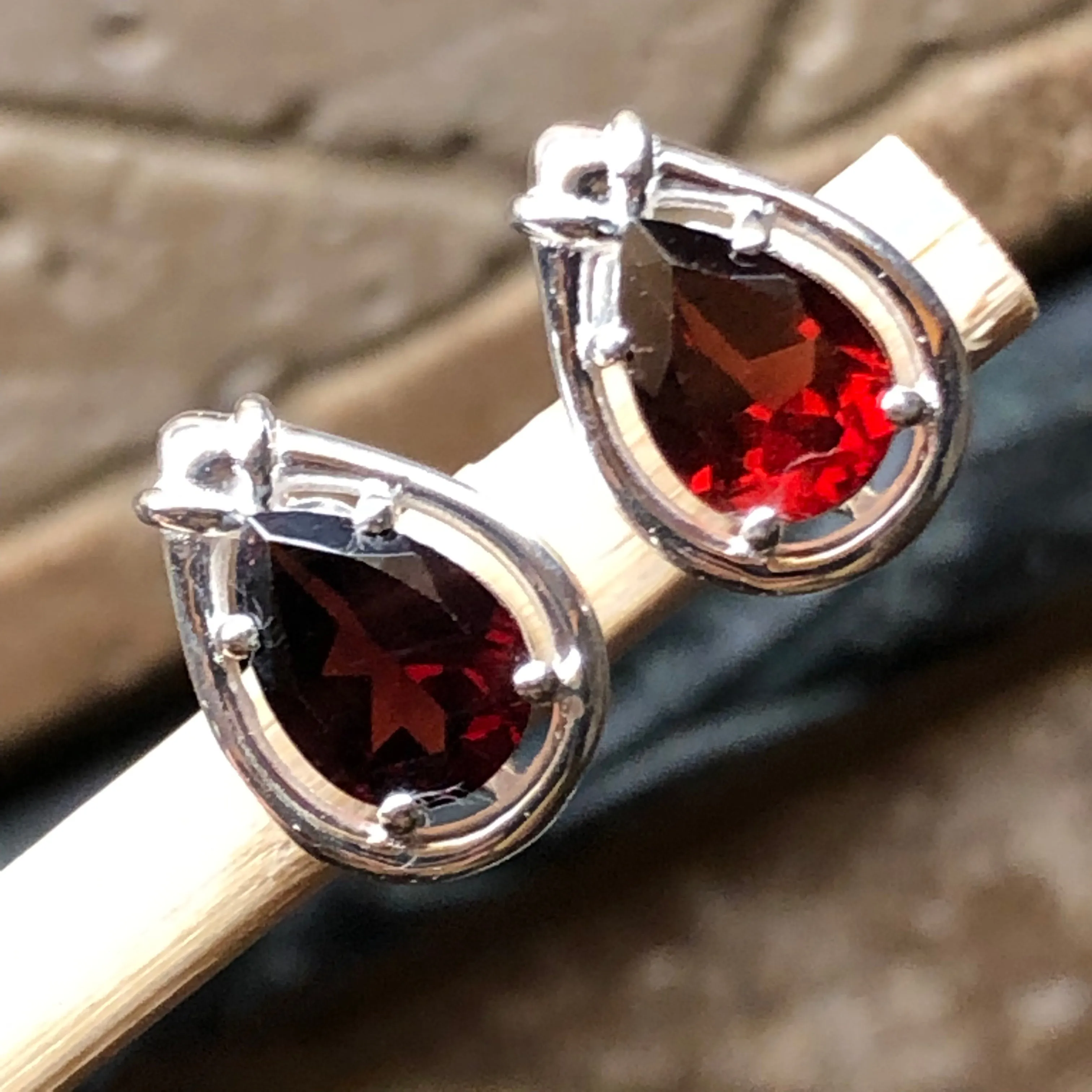 Natual 2ct Pyrope Garnet 925 Solid Sterling Silver Earrings 15mm