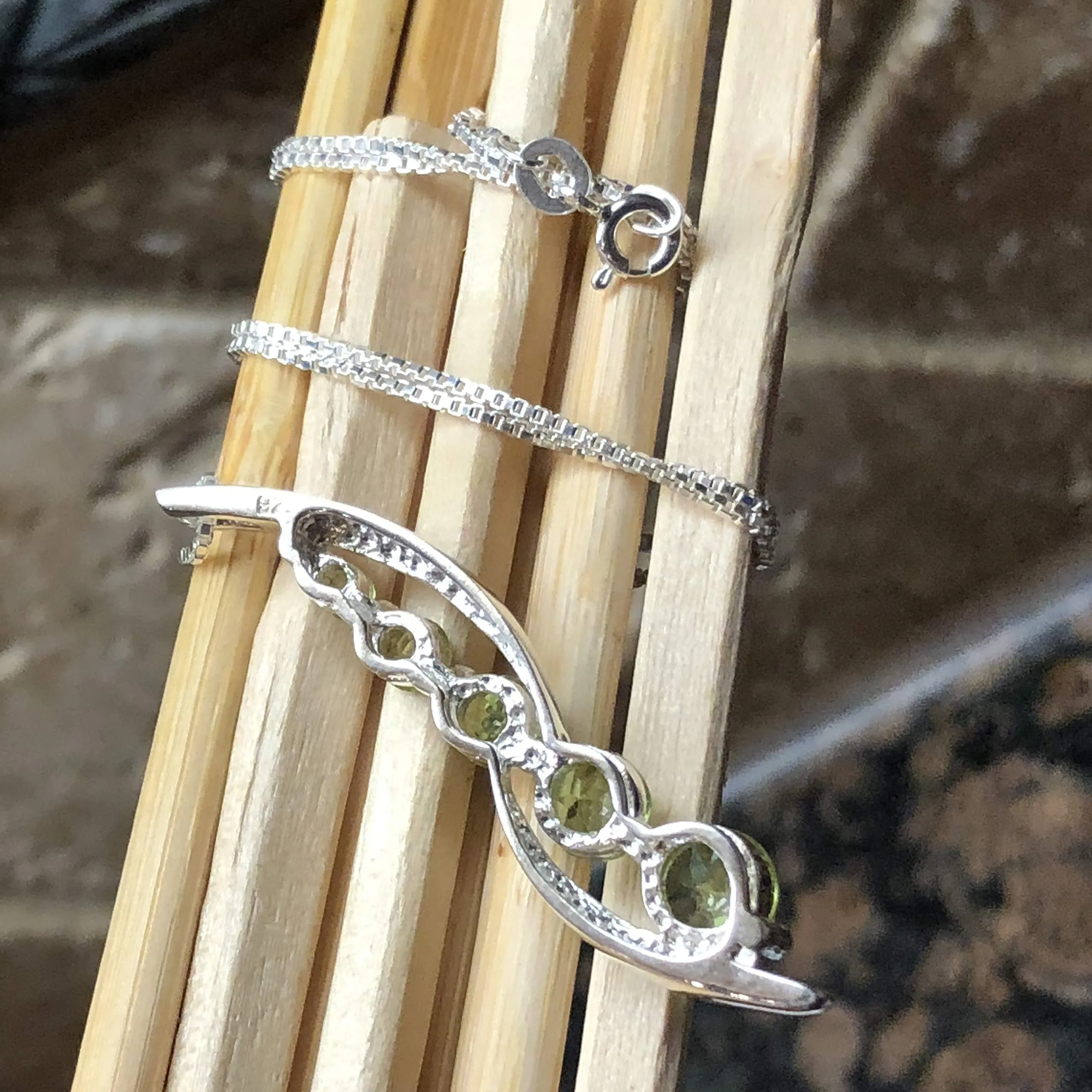 Natural 2.5ct Green Peridot 925 Solid Sterling Silver Journey Pendant Necklace 16"