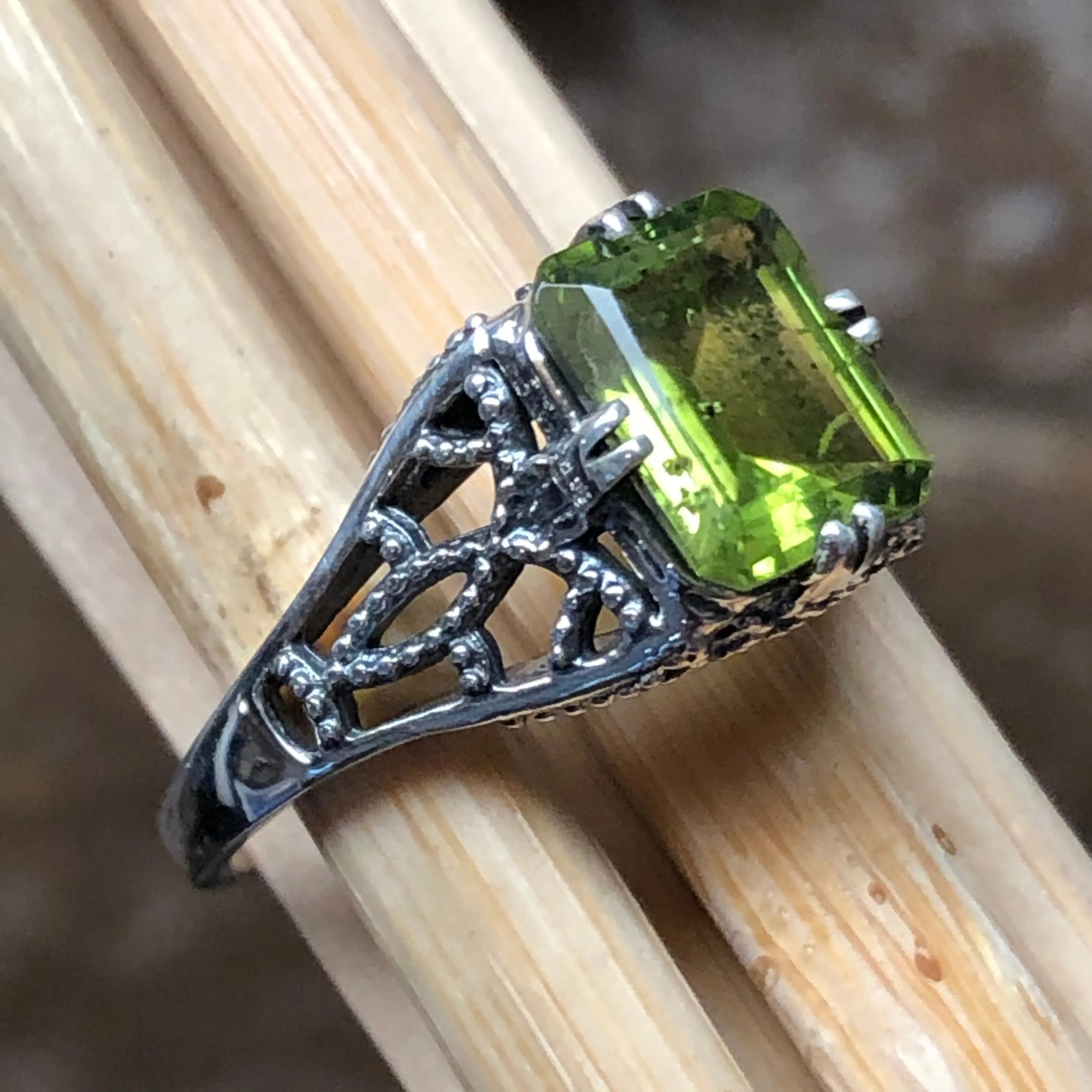 Natural 2.5ct Peridot 925 Solid Sterling Silver Engagement Ring Size 5, 6, 7, 8, 9