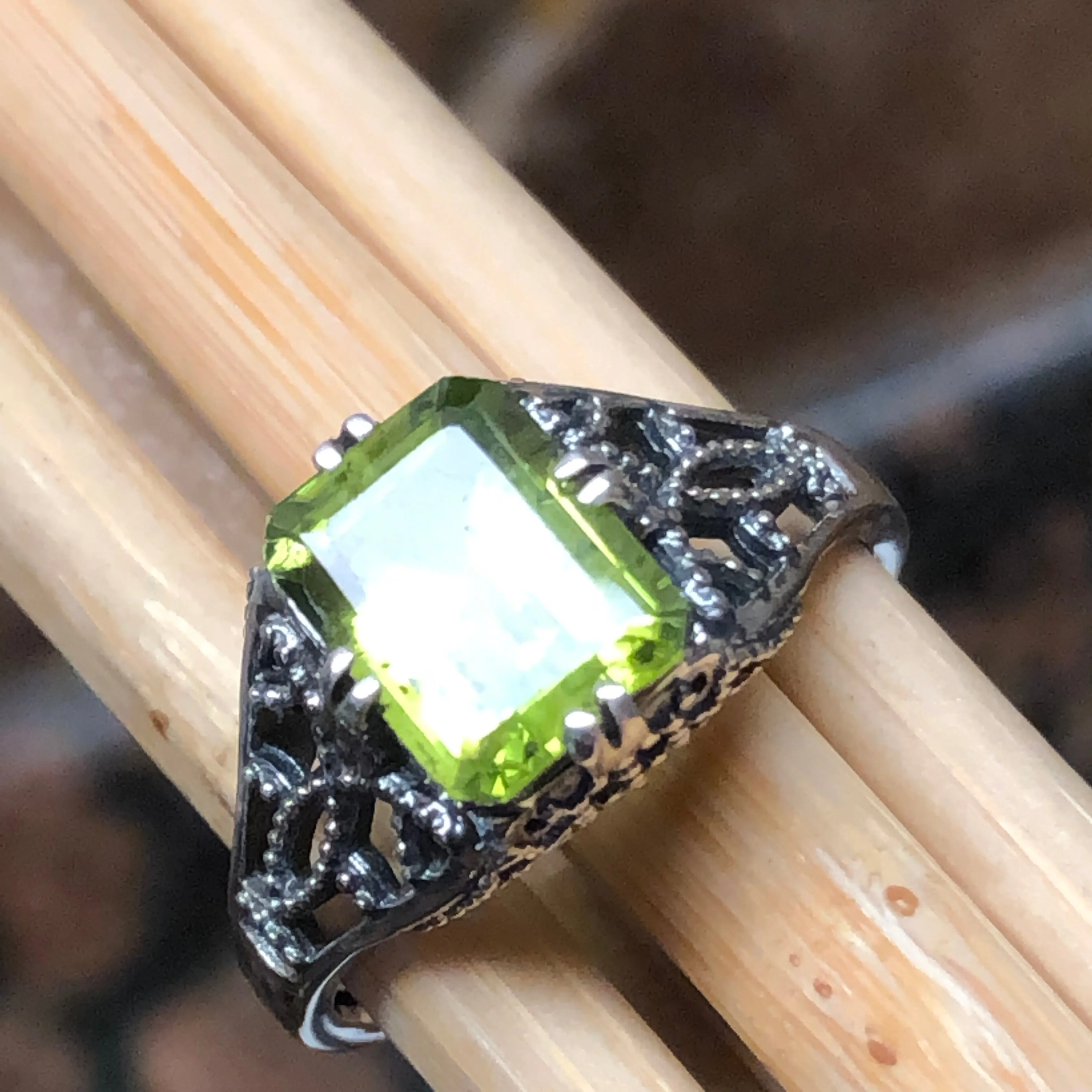 Natural 2.5ct Peridot 925 Solid Sterling Silver Engagement Ring Size 5, 6, 7, 8, 9