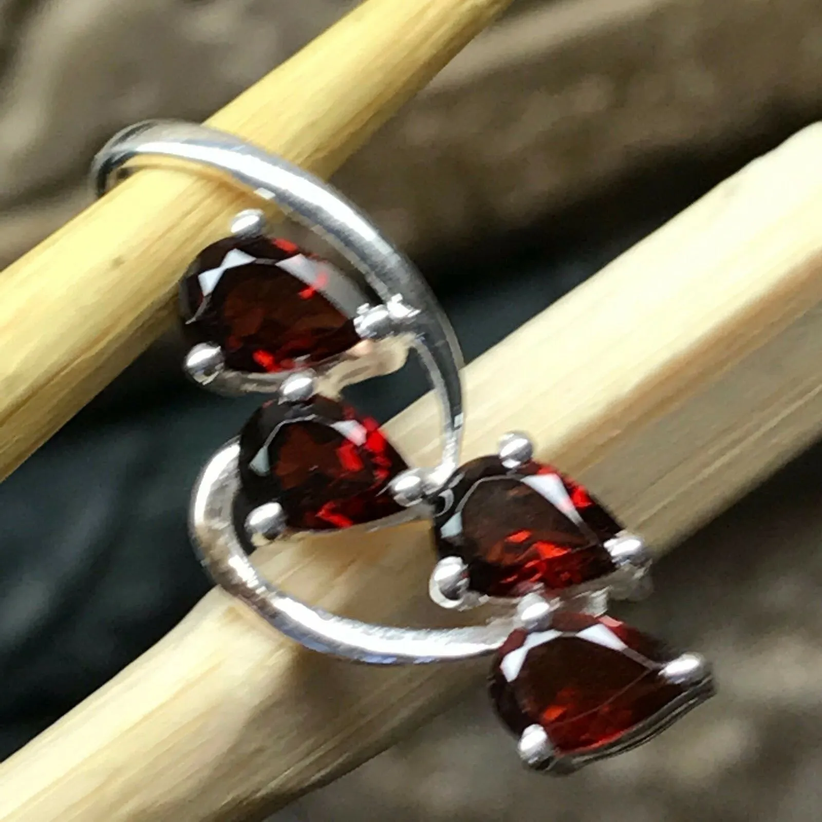 Natural 2.5ct Pyrope Garnet 925 Solid Sterling Silver Pendant 25mm
