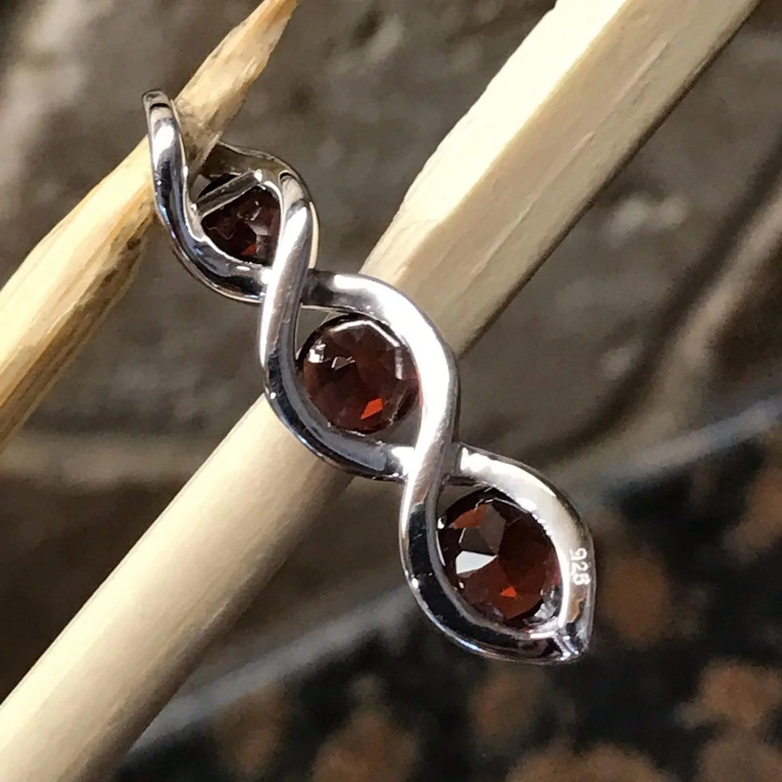 Natural 2.5ct Pyrope Garnet 925 Solid Sterling Silver Pendant 28mm