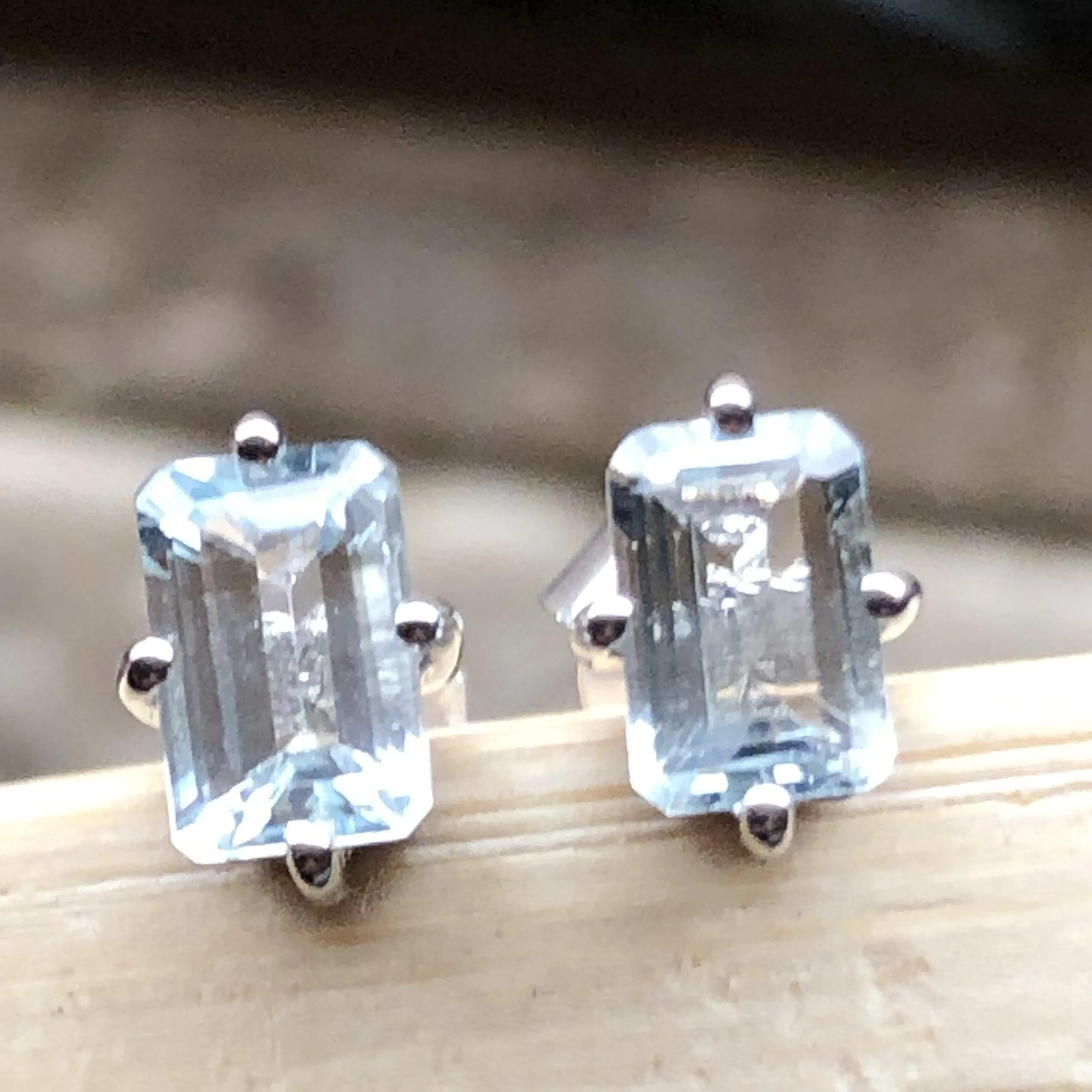 Natural 2ct Blue Aquamarine 925 Solid Sterling Silver Earrings 6mm
