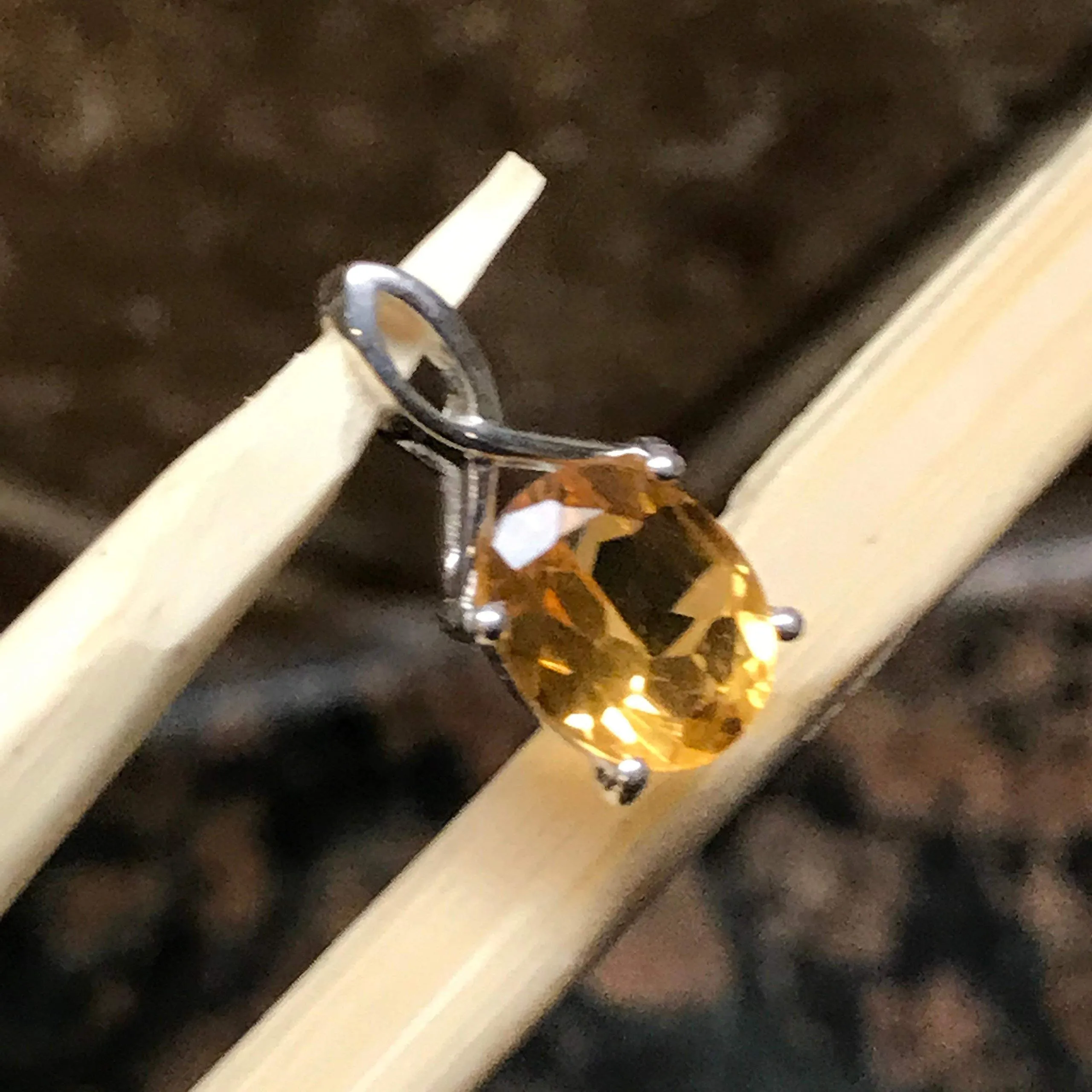 Natural 2ct Golden Citrine 925 Solid Sterling Silver Pendant 18mm