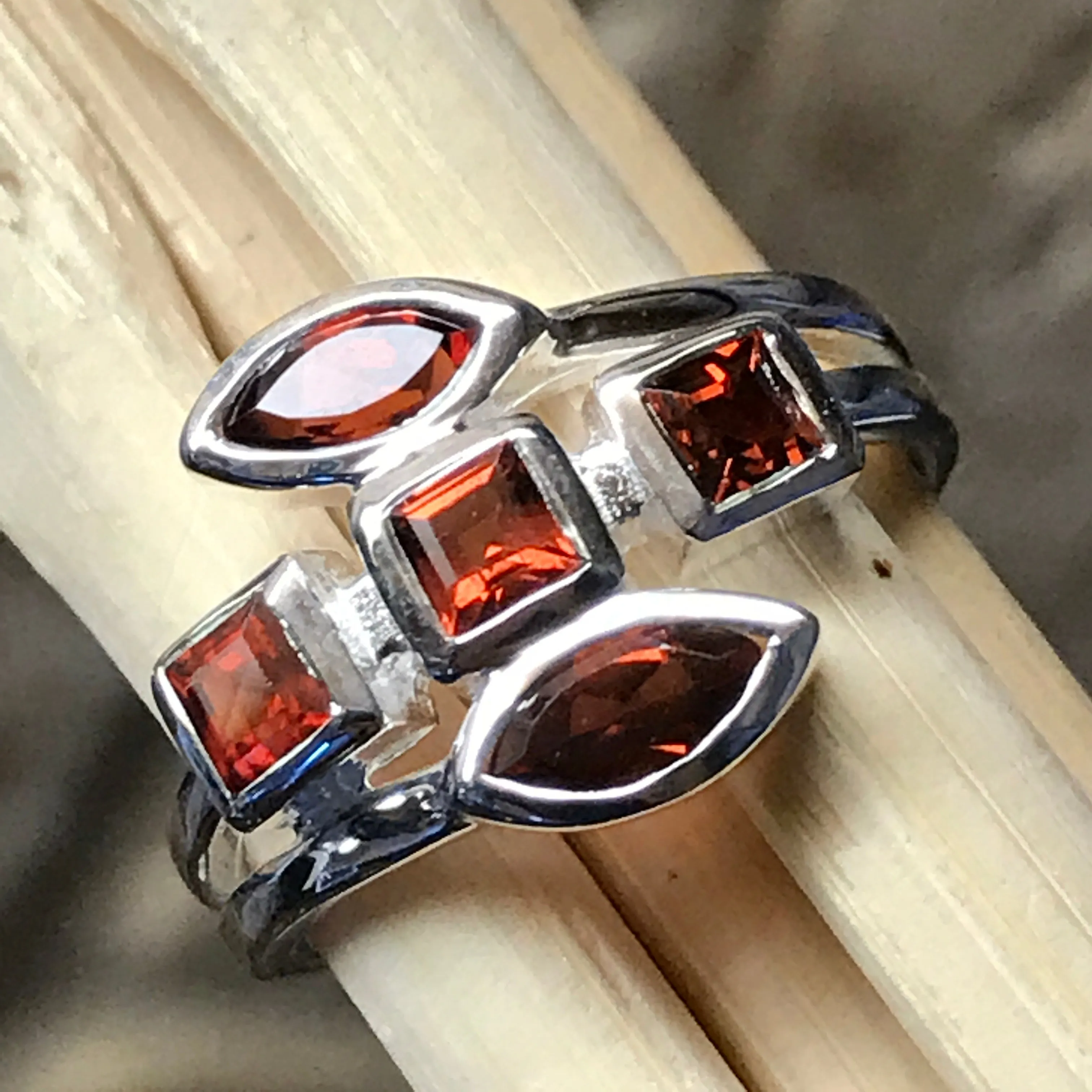 Natural 2ct Pyrope Garnet 925 Solid Sterling Silver Ring Size 6, 7, 8, 9