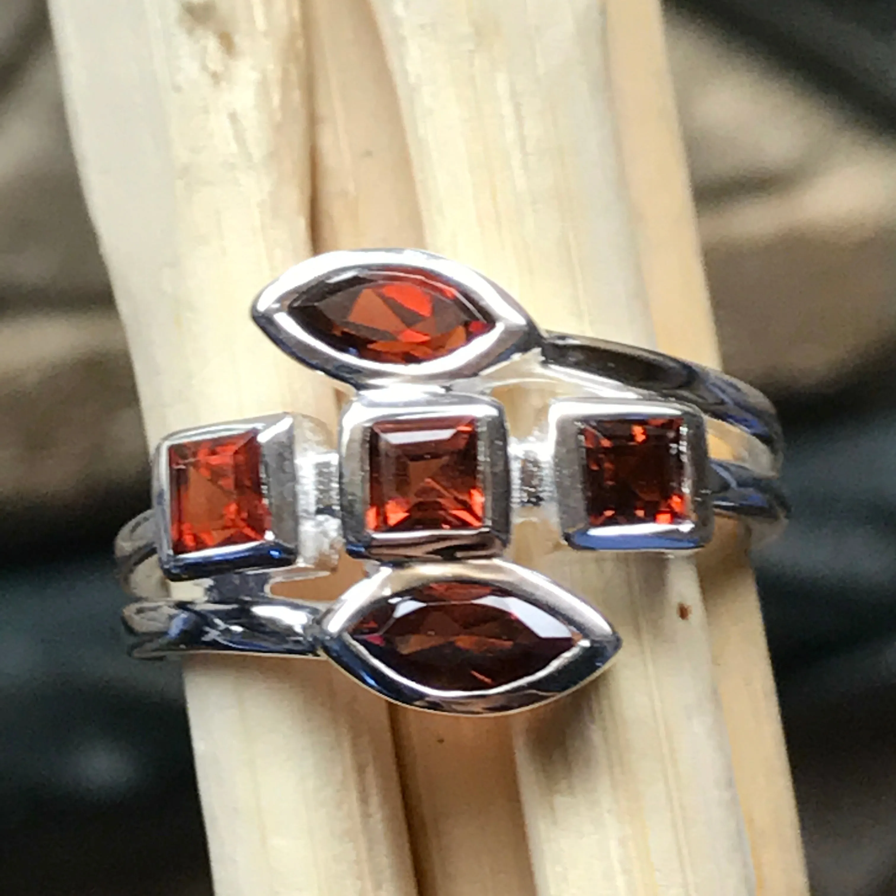 Natural 2ct Pyrope Garnet 925 Solid Sterling Silver Ring Size 6, 7, 8, 9
